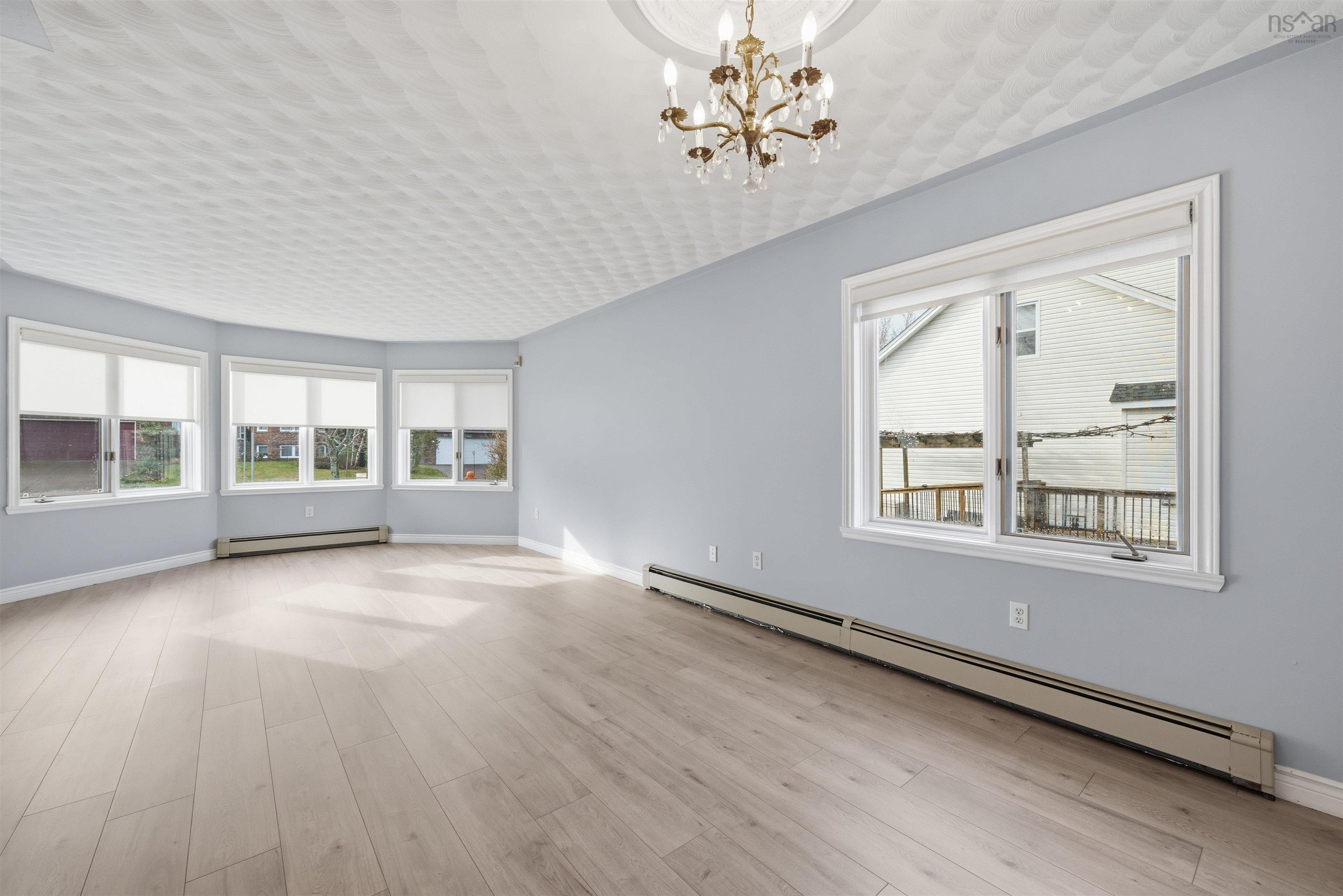 $729,900.00: 331 Moirs Mill Road, Bedford