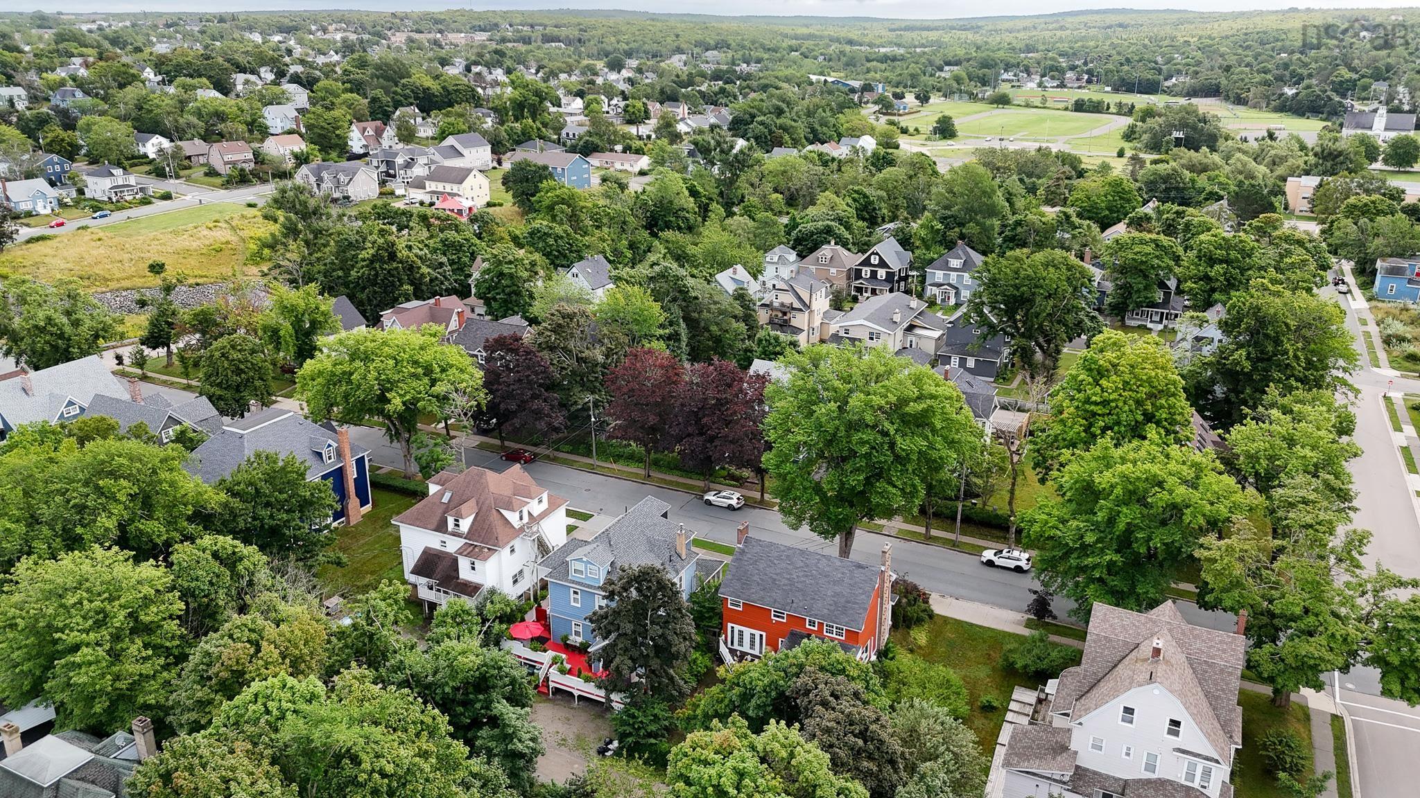 $380,000.00: 79 Whitney Avenue, Sydney