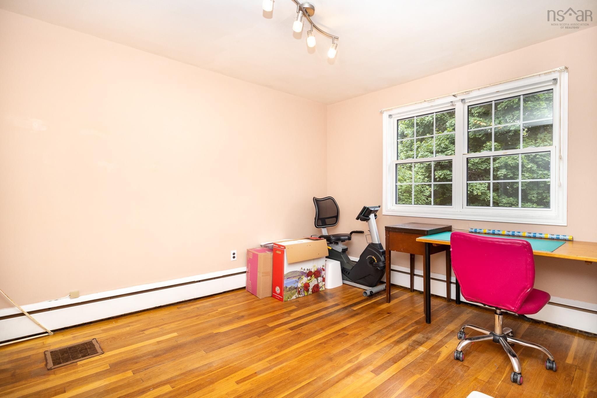 $380,000.00: 79 Whitney Avenue, Sydney