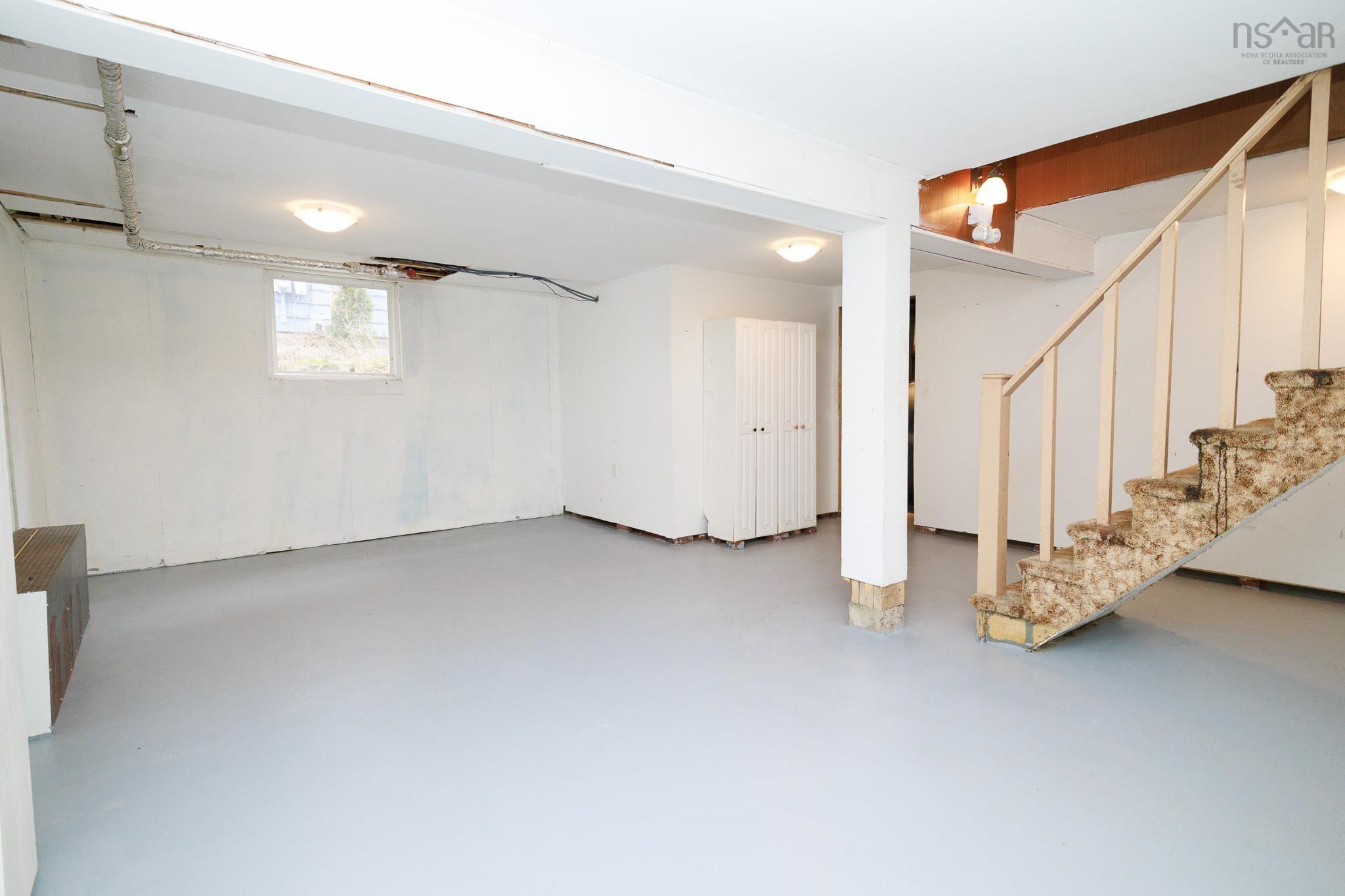 $380,000.00: 79 Whitney Avenue, Sydney