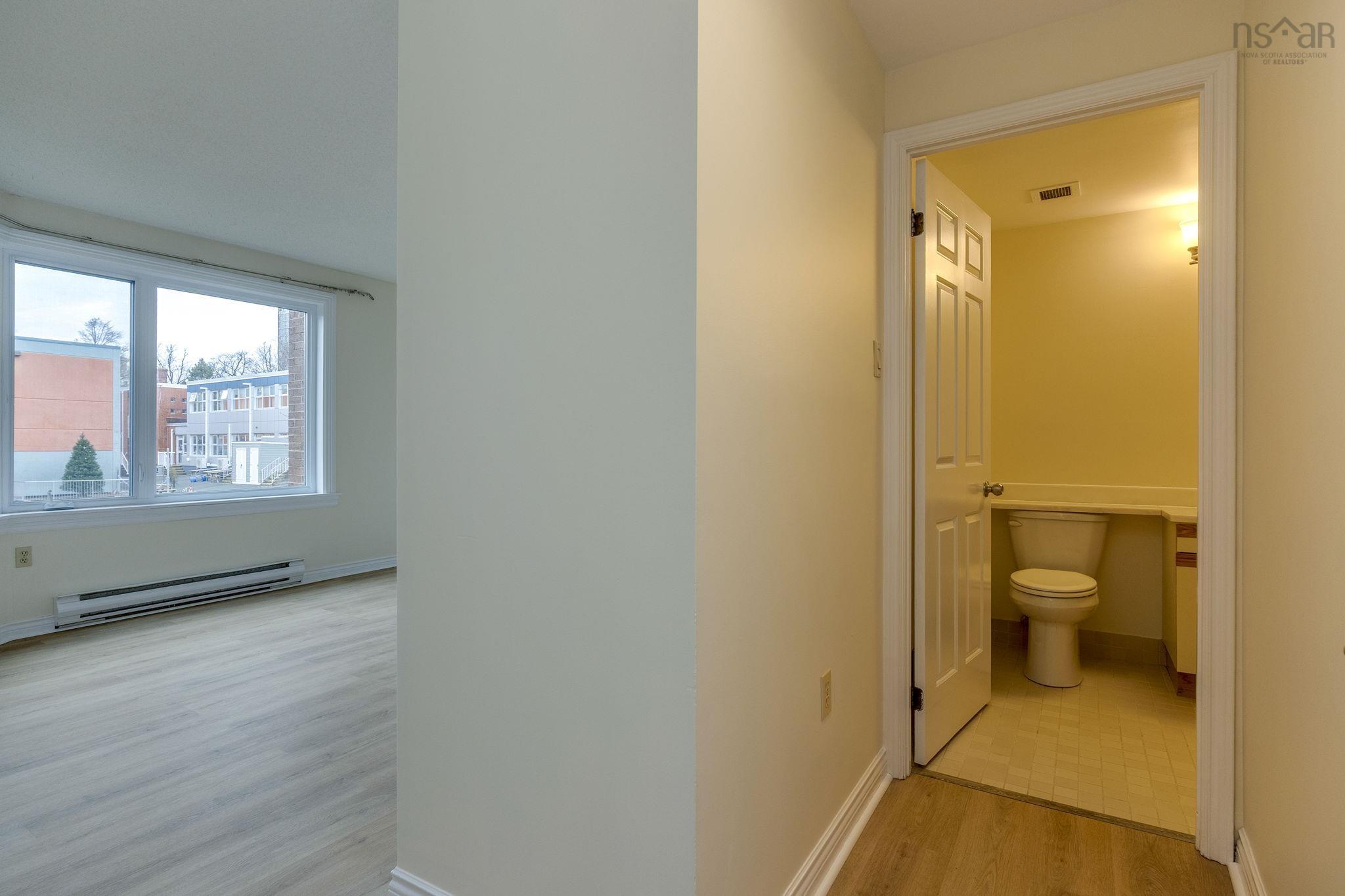 $709,900.00: 110 1350 Oxford Street, Halifax