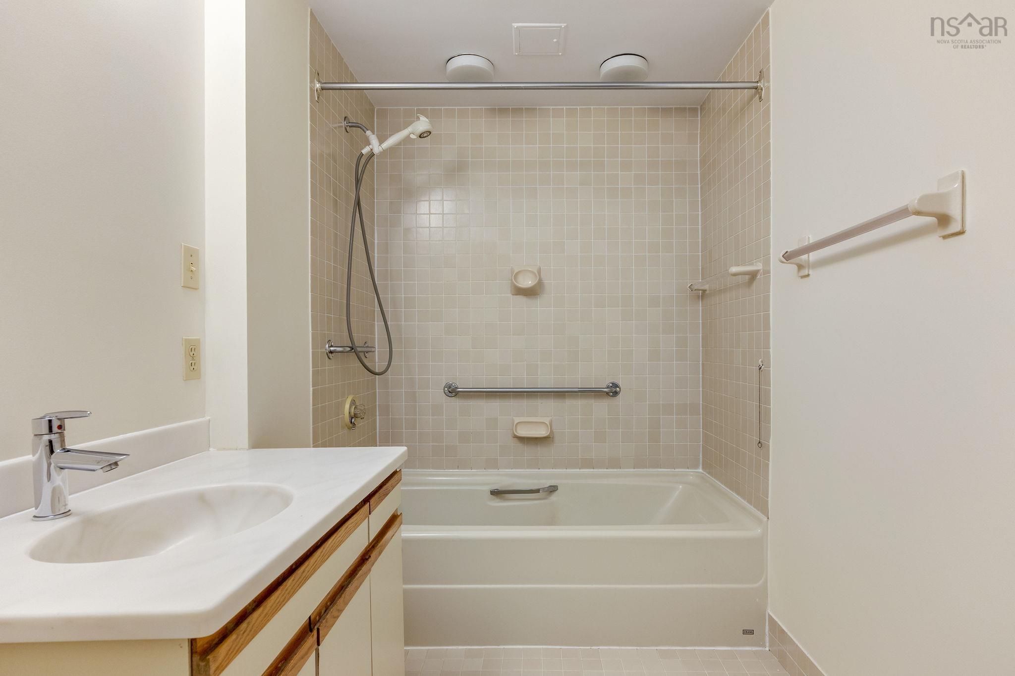 $709,900.00: 110 1350 Oxford Street, Halifax