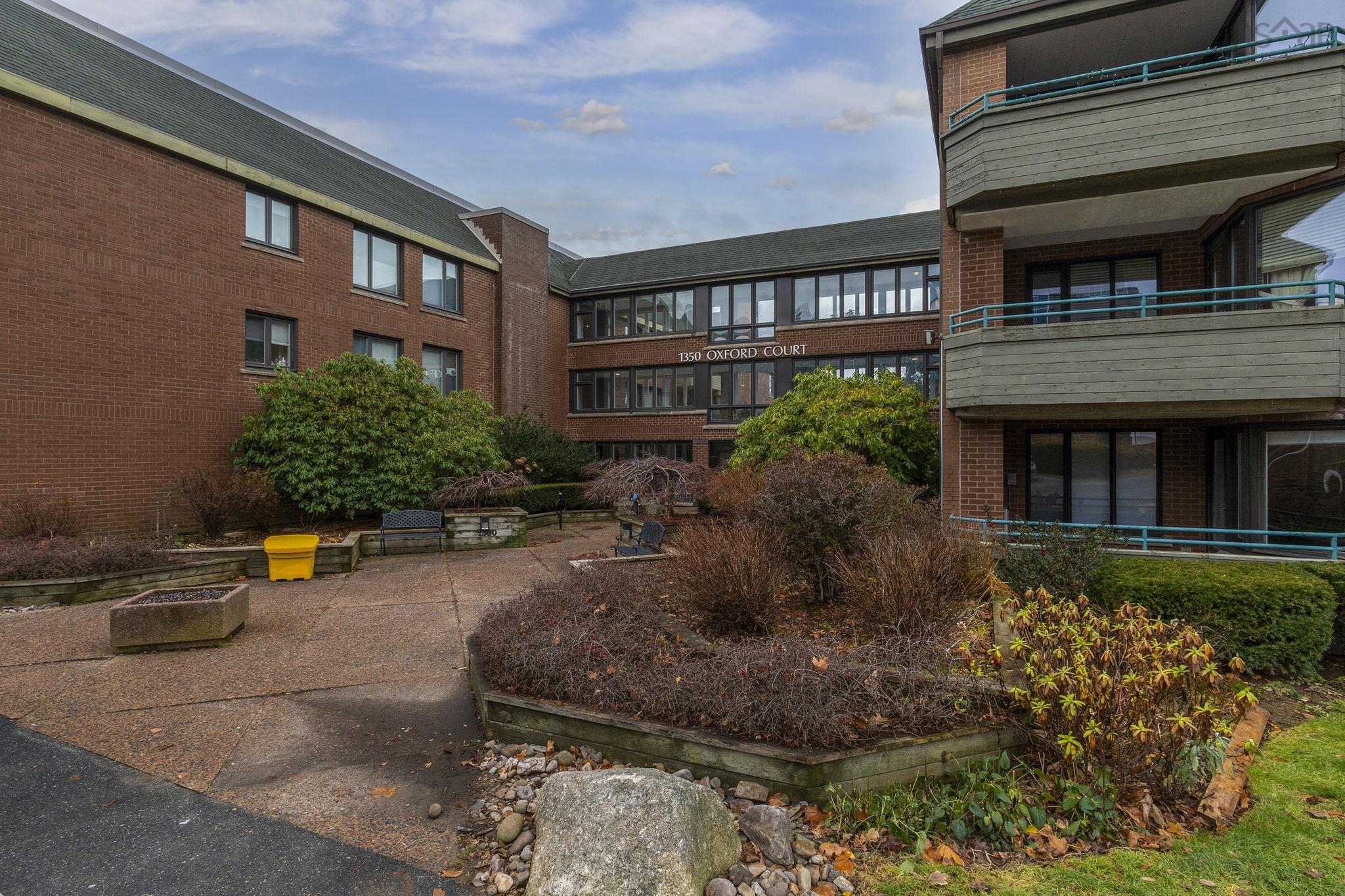 $709,900.00: 110 1350 Oxford Street, Halifax