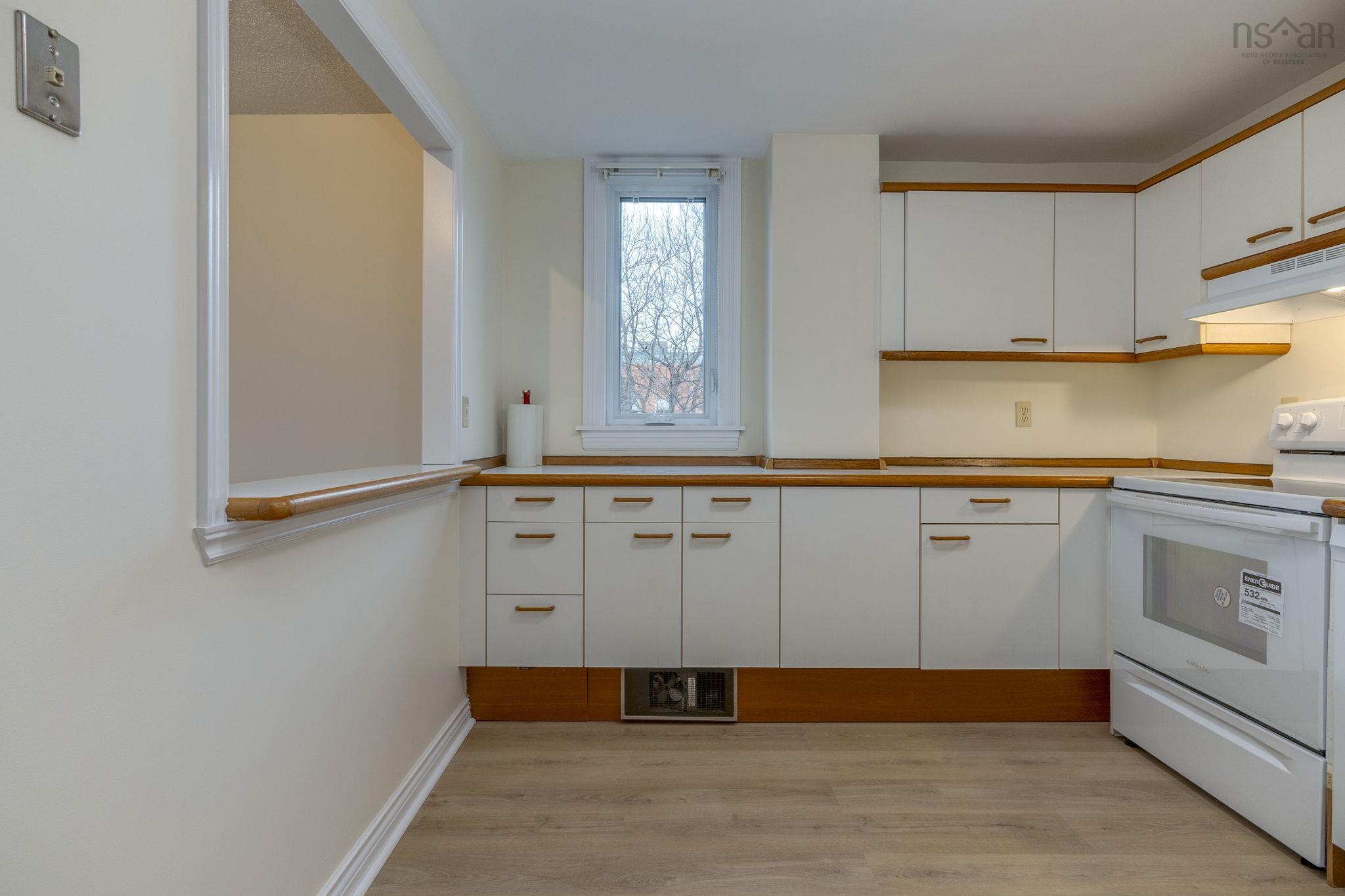 $709,900.00: 110 1350 Oxford Street, Halifax