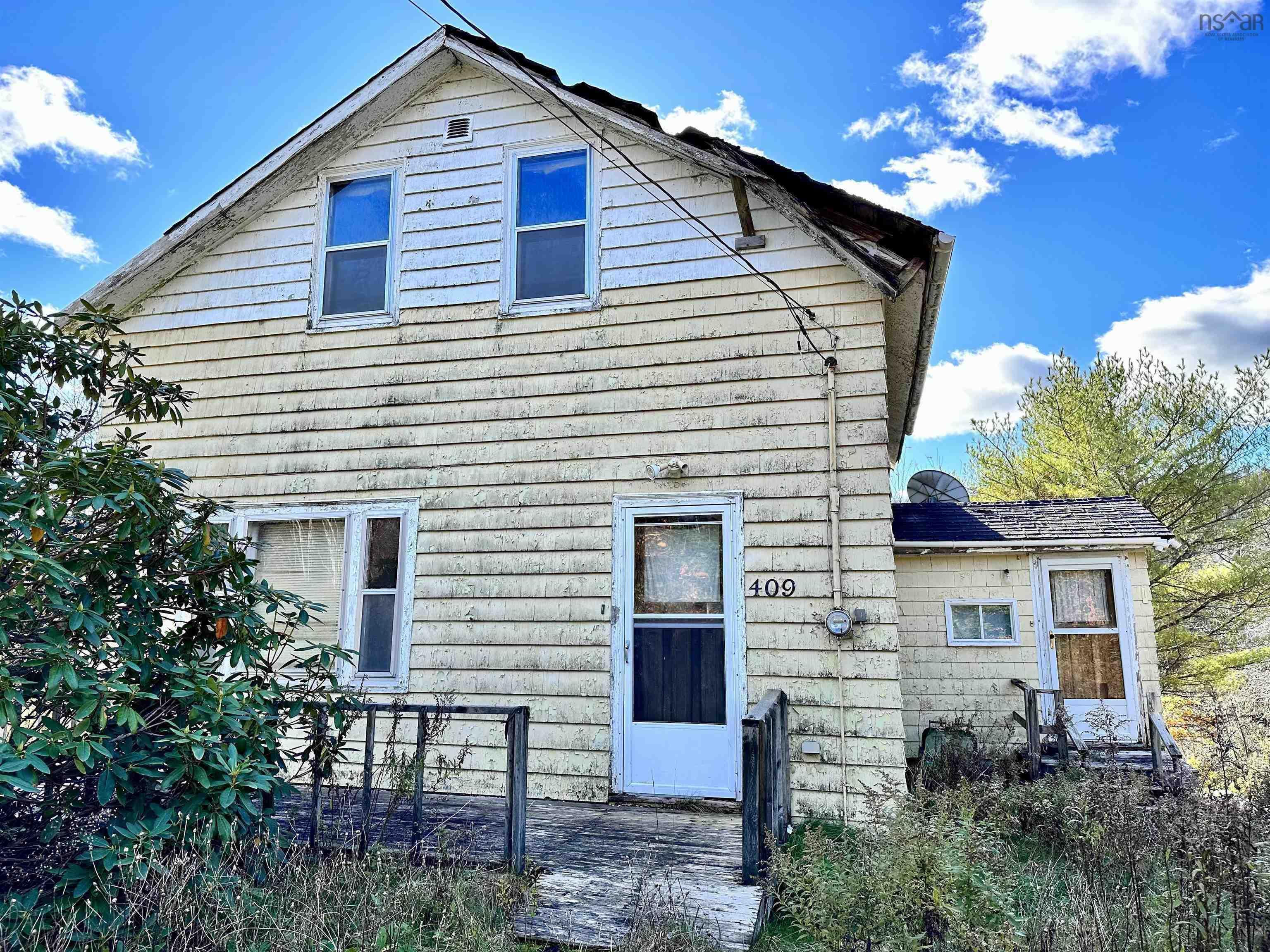 $97,500.00: 409 Highway 224, Sheet Harbour