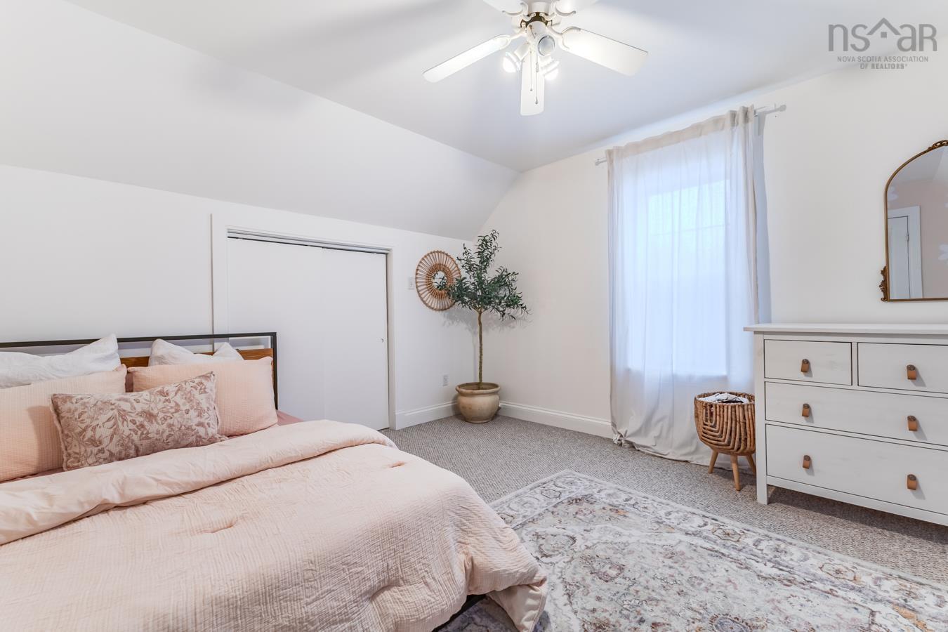 $649,900.00: 90 Old Court House Branch, Valley