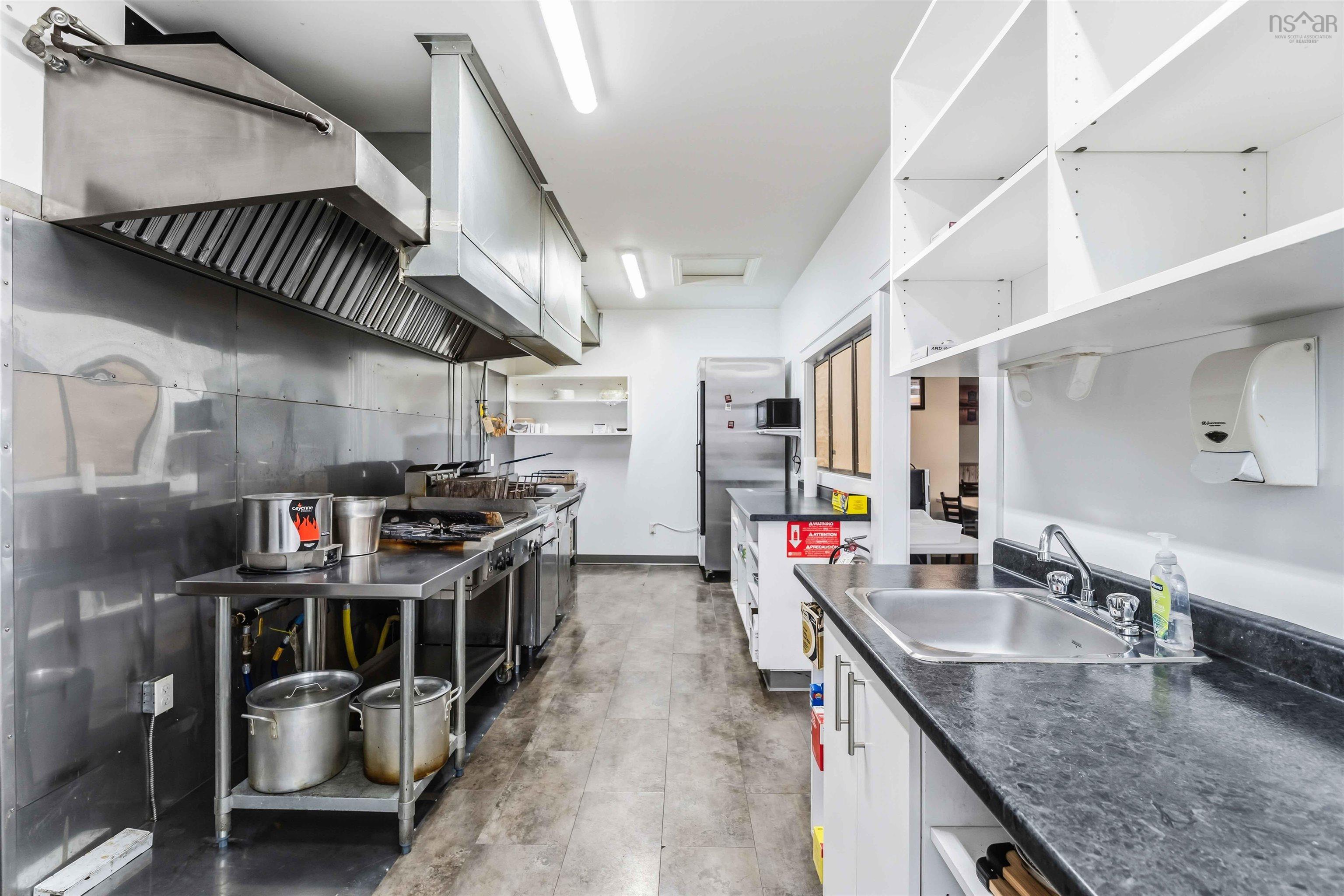 $950,000.00: 238 Highway 303, Conway