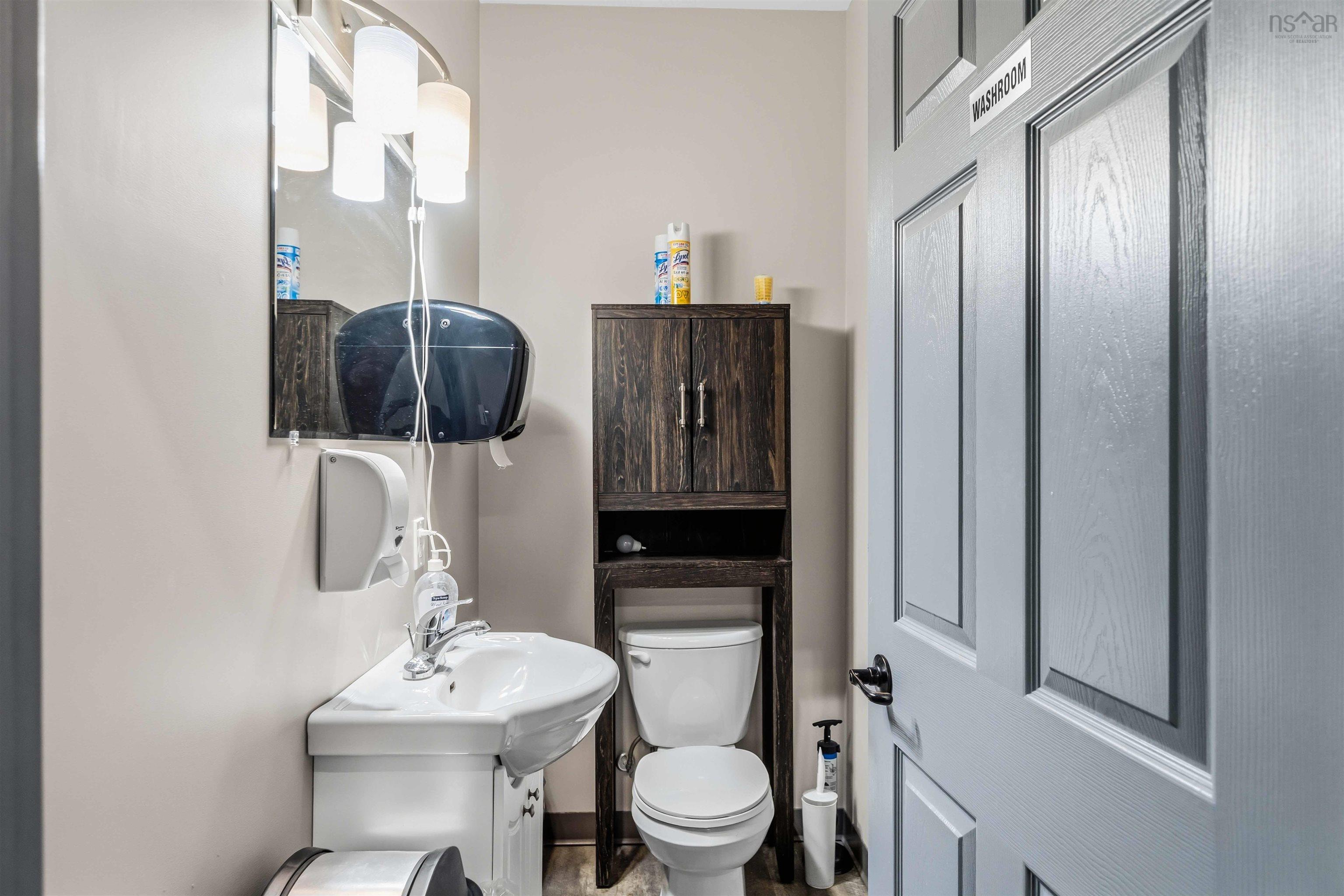 $950,000.00: 238 Highway 303, Conway