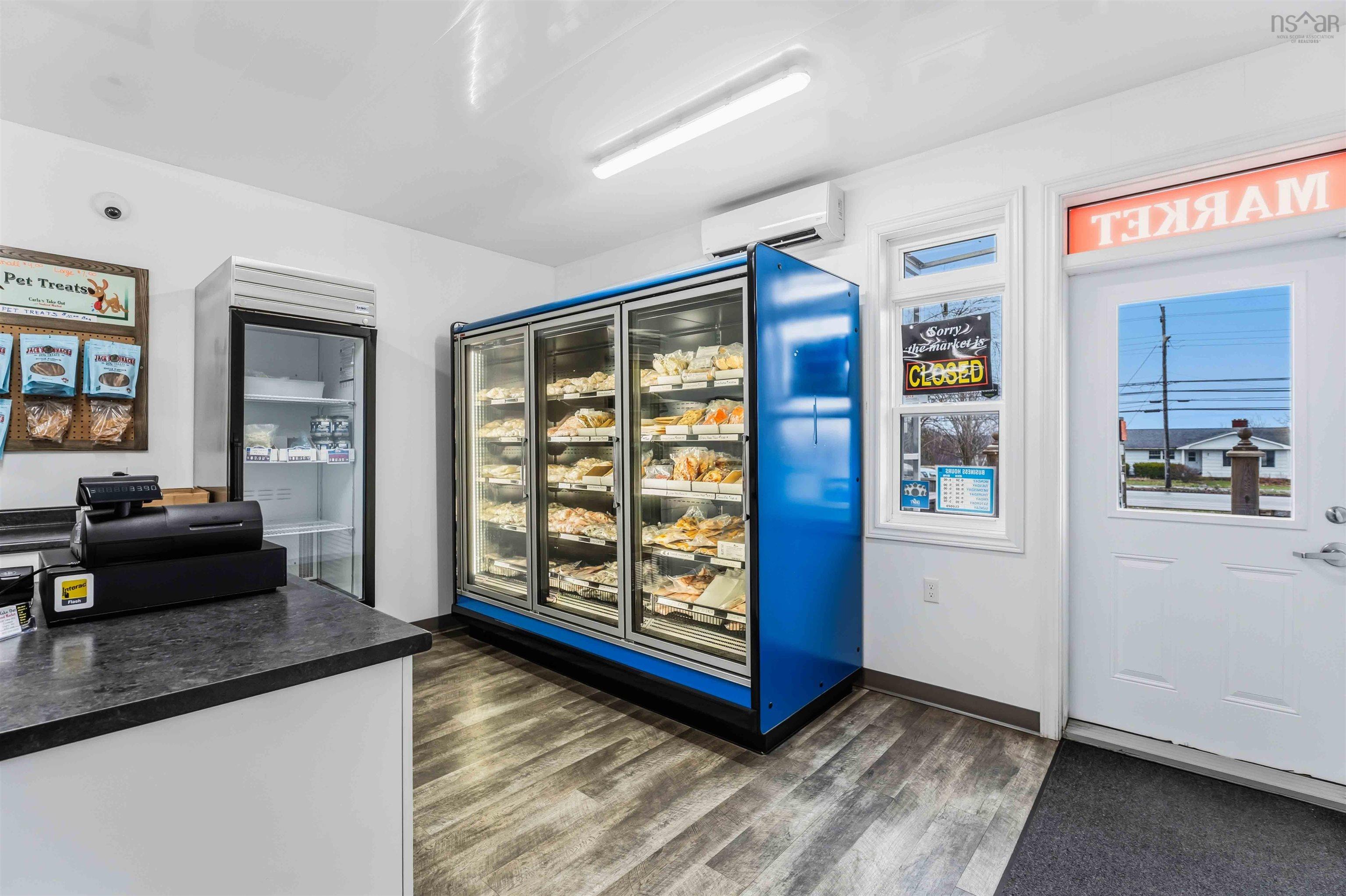 $950,000.00: 238 Highway 303, Conway