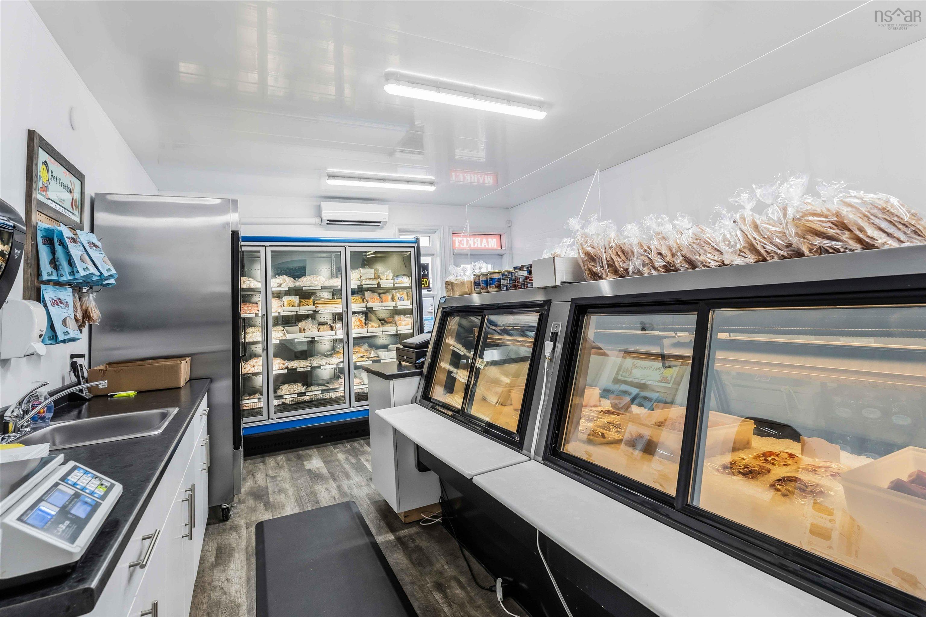 $950,000.00: 238 Highway 303, Conway