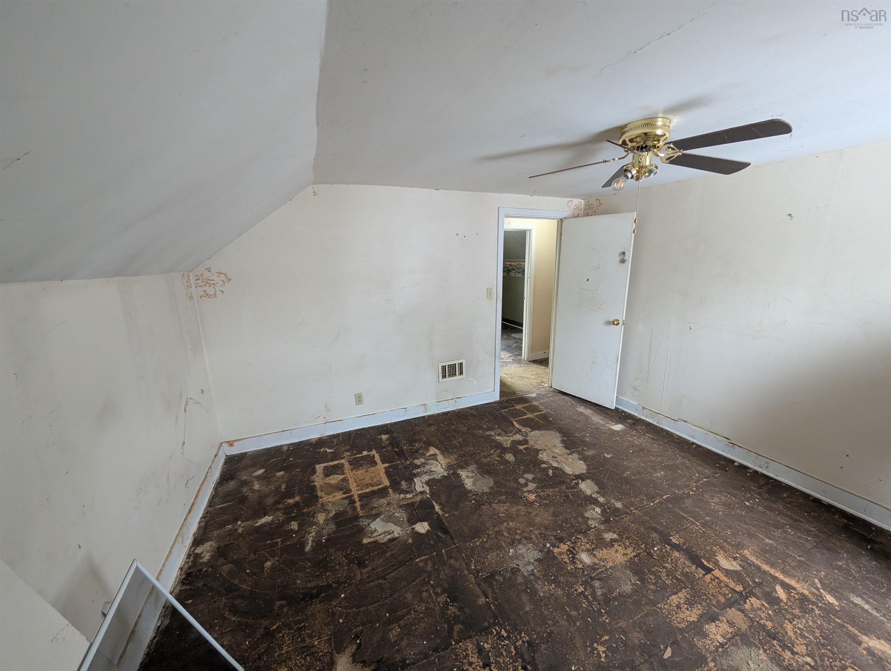 $155,000.00: 982 Pickering Lane, Greenwood