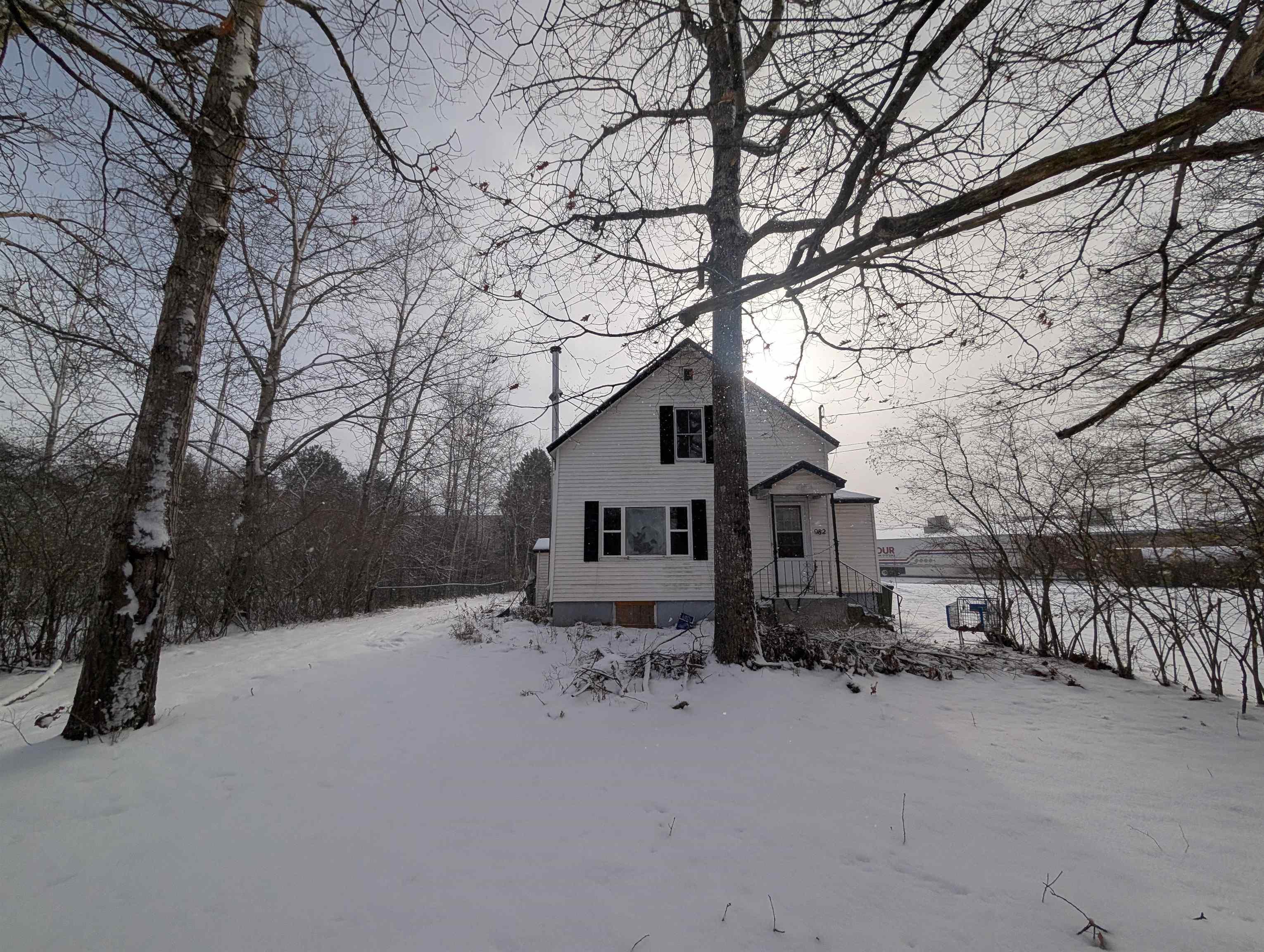 $155,000.00: 982 Pickering Lane, Greenwood