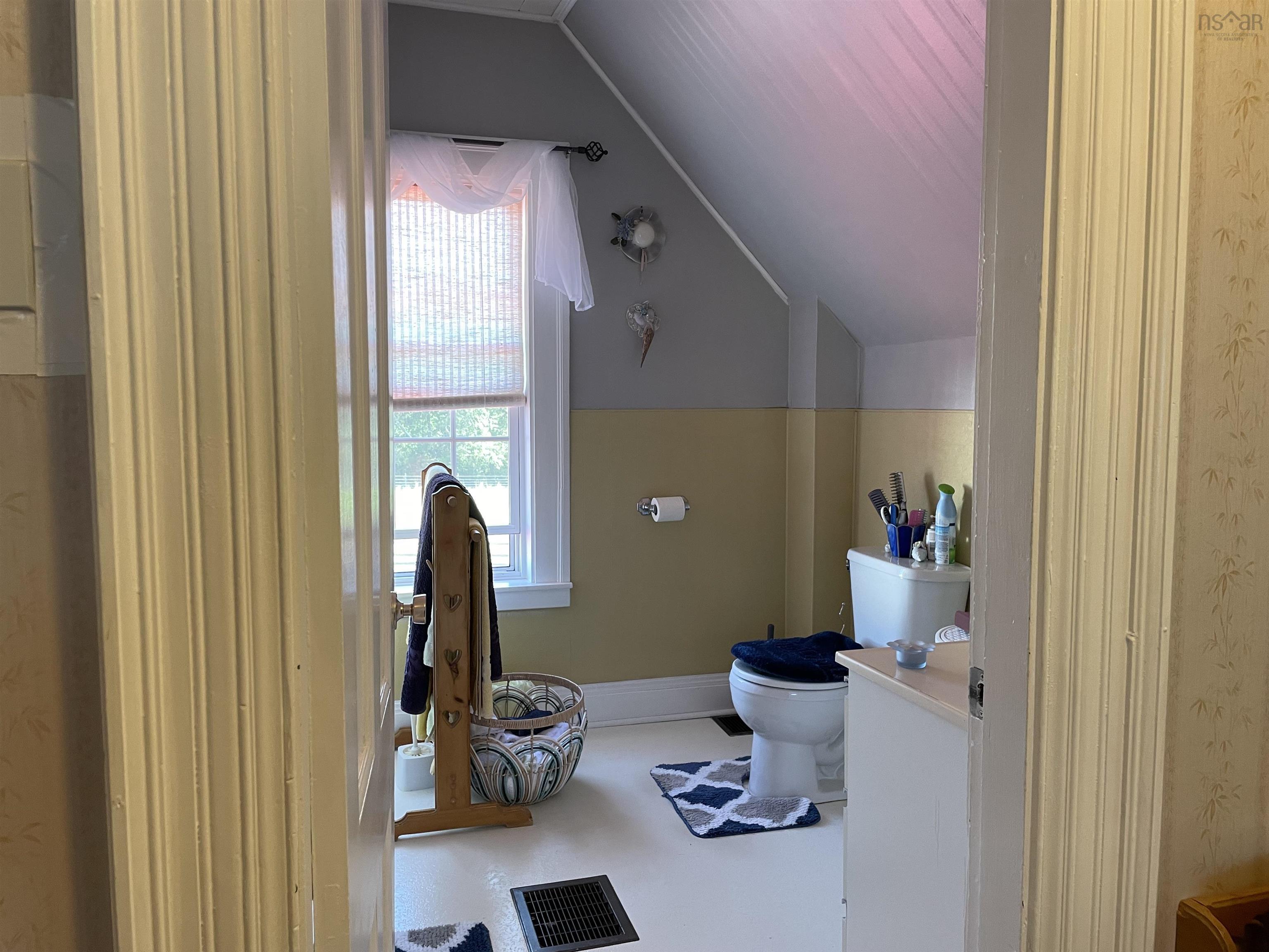 $549,900.00: 550 Lower Branch Road, Lower Branch