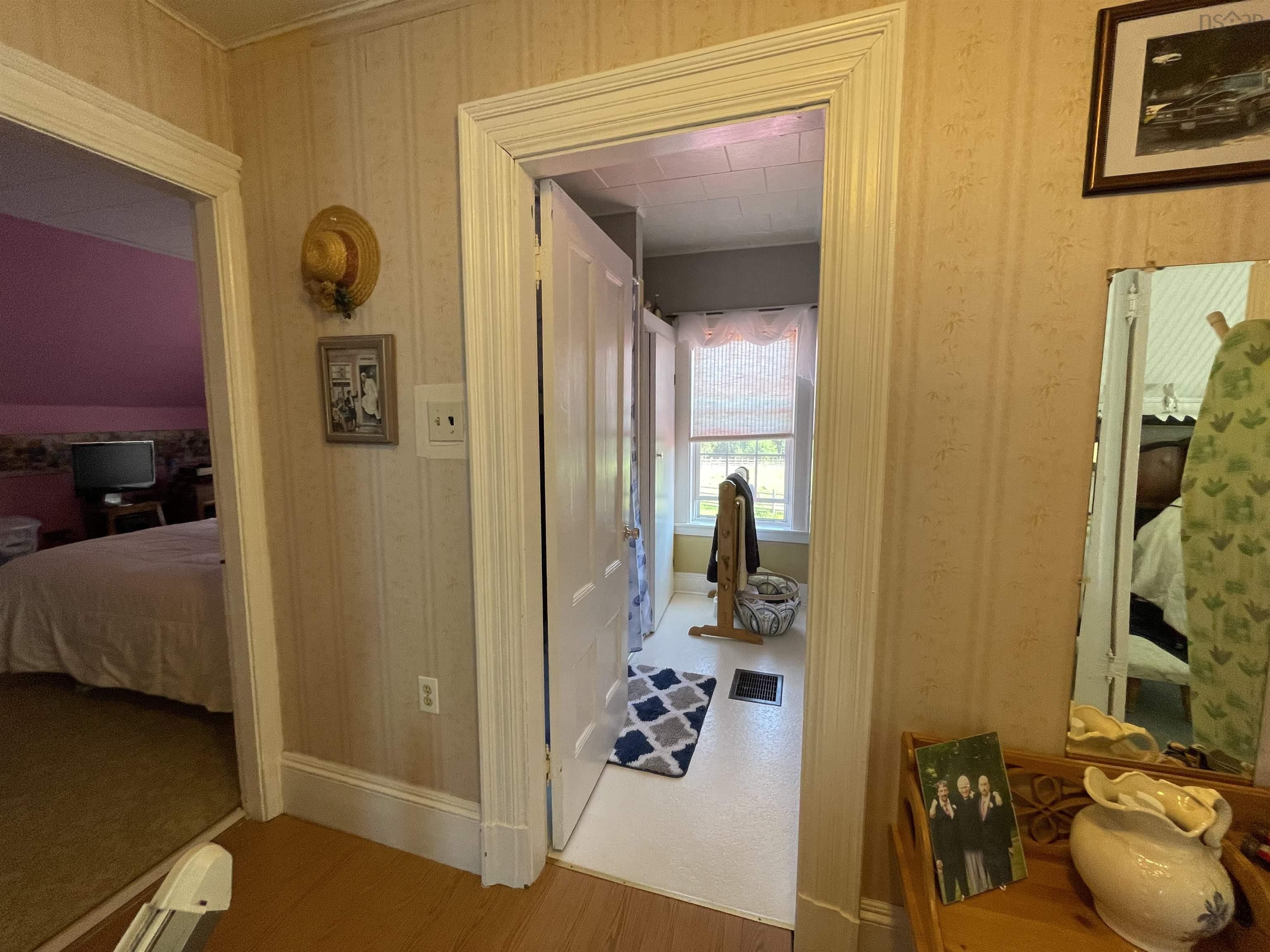 $549,900.00: 550 Lower Branch Road, Lower Branch