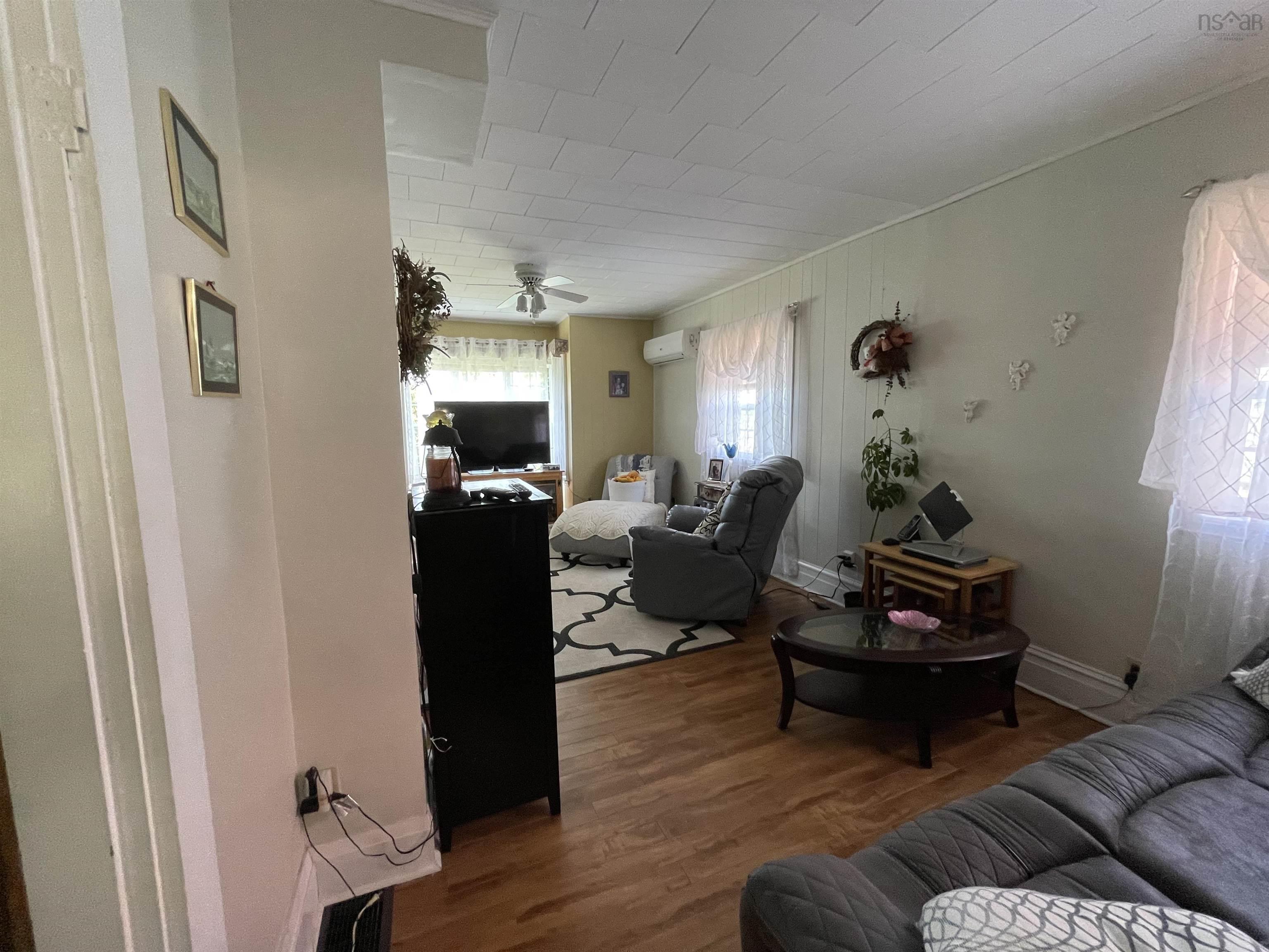 $549,900.00: 550 Lower Branch Road, Lower Branch