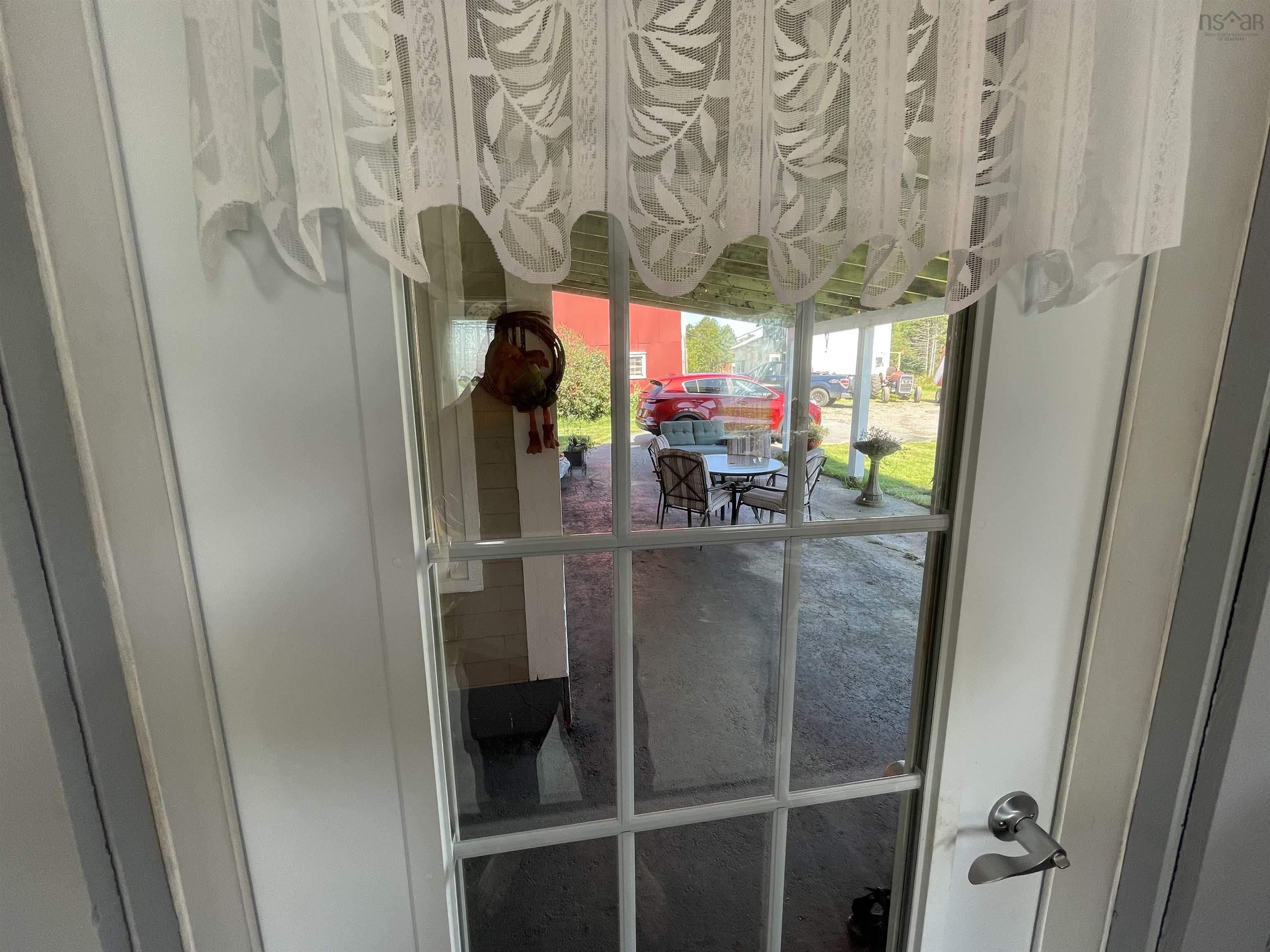 $549,900.00: 550 Lower Branch Road, Lower Branch