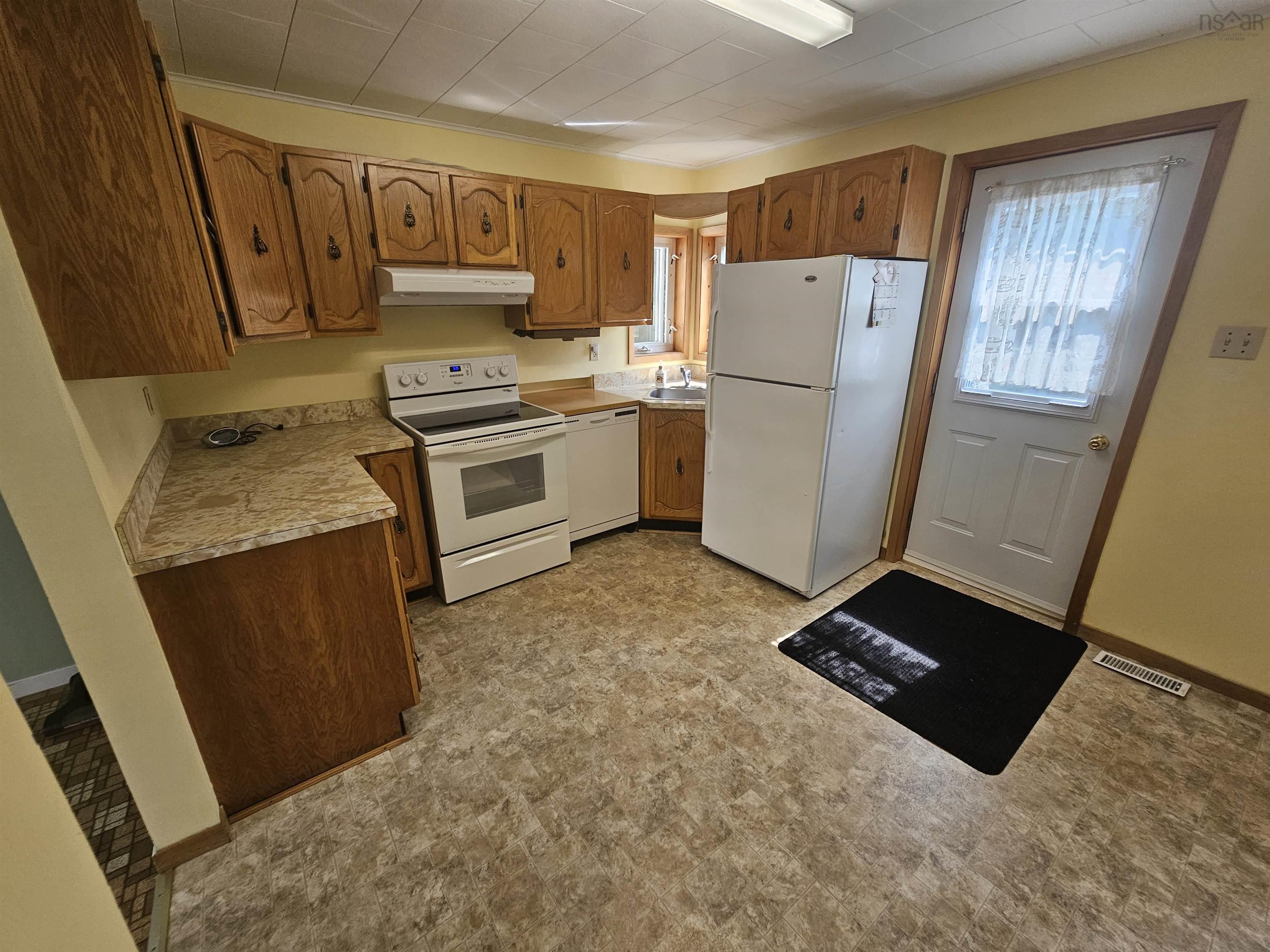 $189,900.00: 2 Dickey Street, Amherst