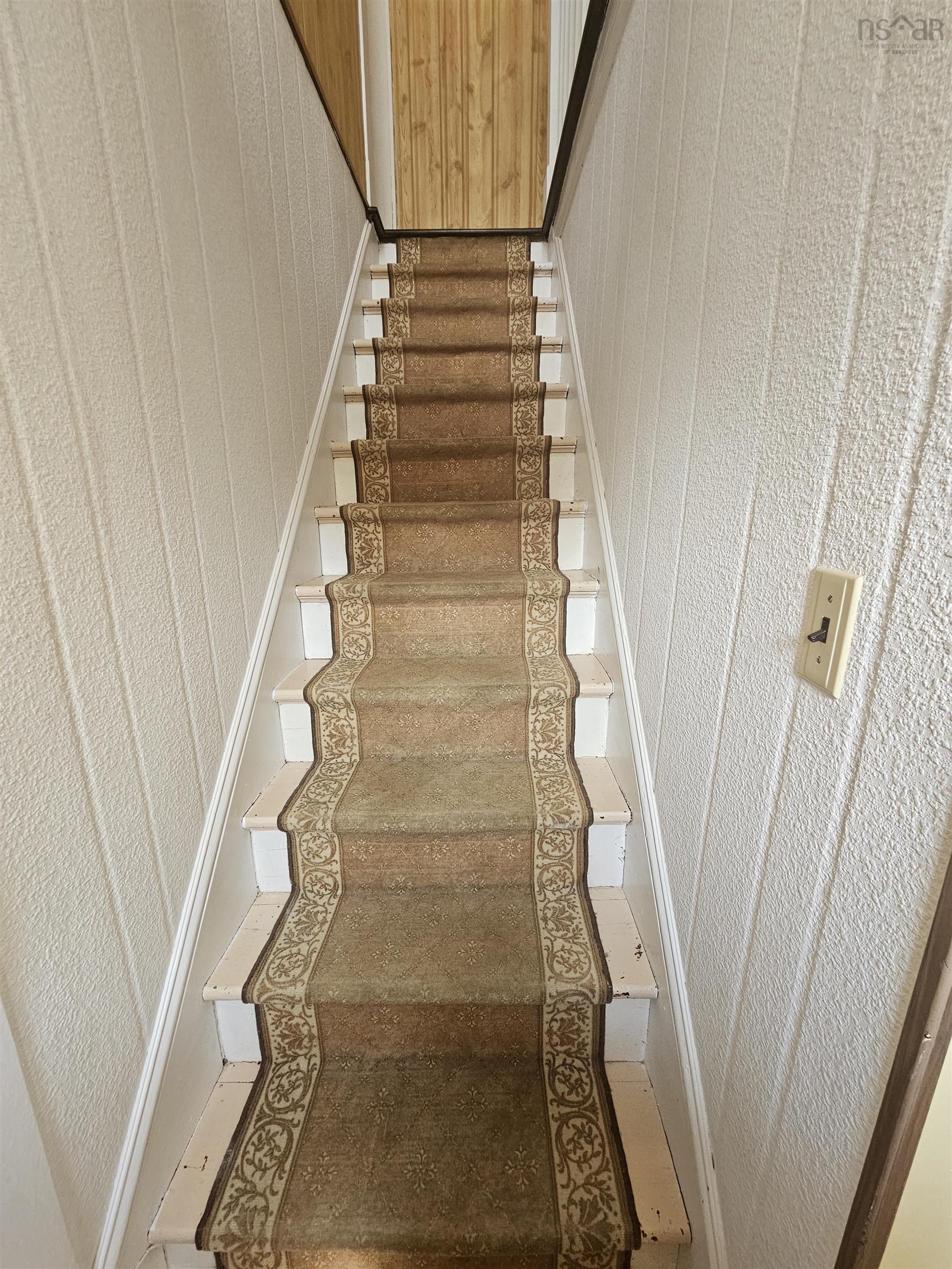 $189,900.00: 2 Dickey Street, Amherst