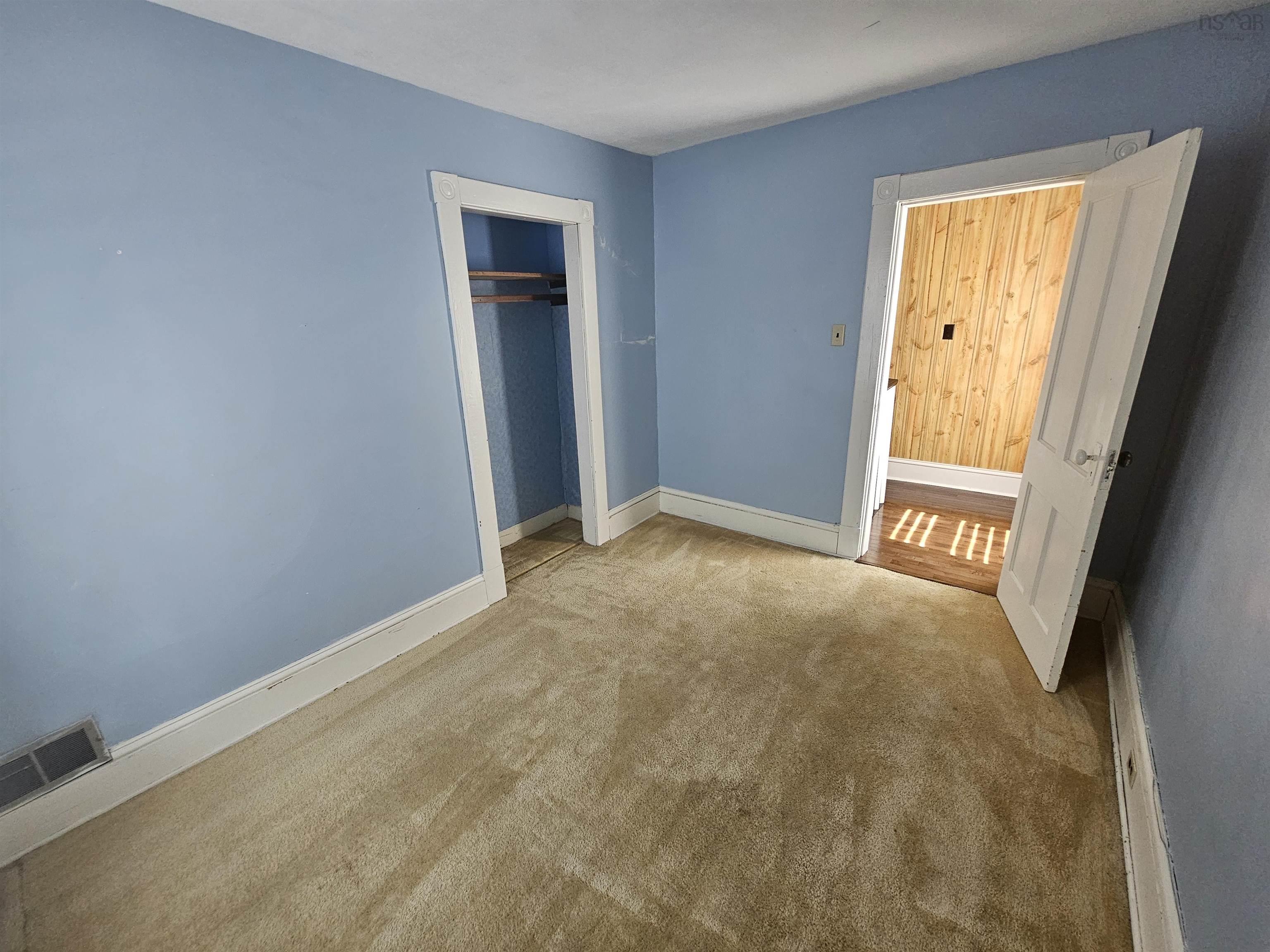 $189,900.00: 2 Dickey Street, Amherst