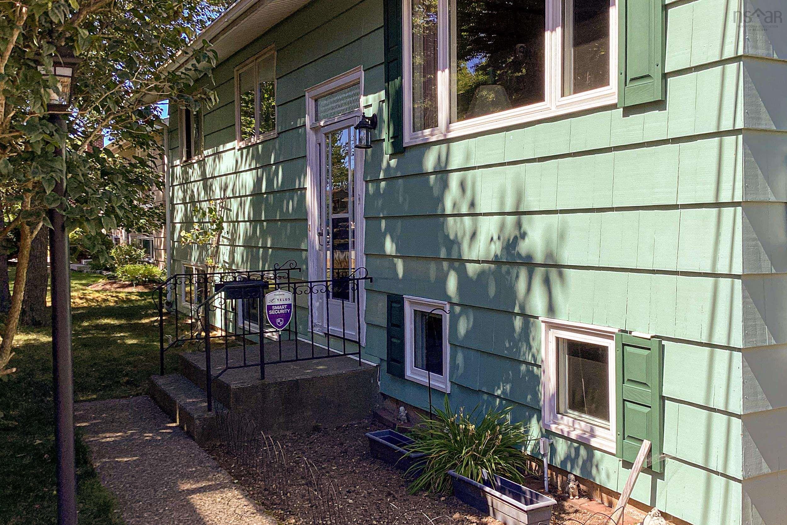 $599,000.00: 10 Nightingale Drive, Halifax