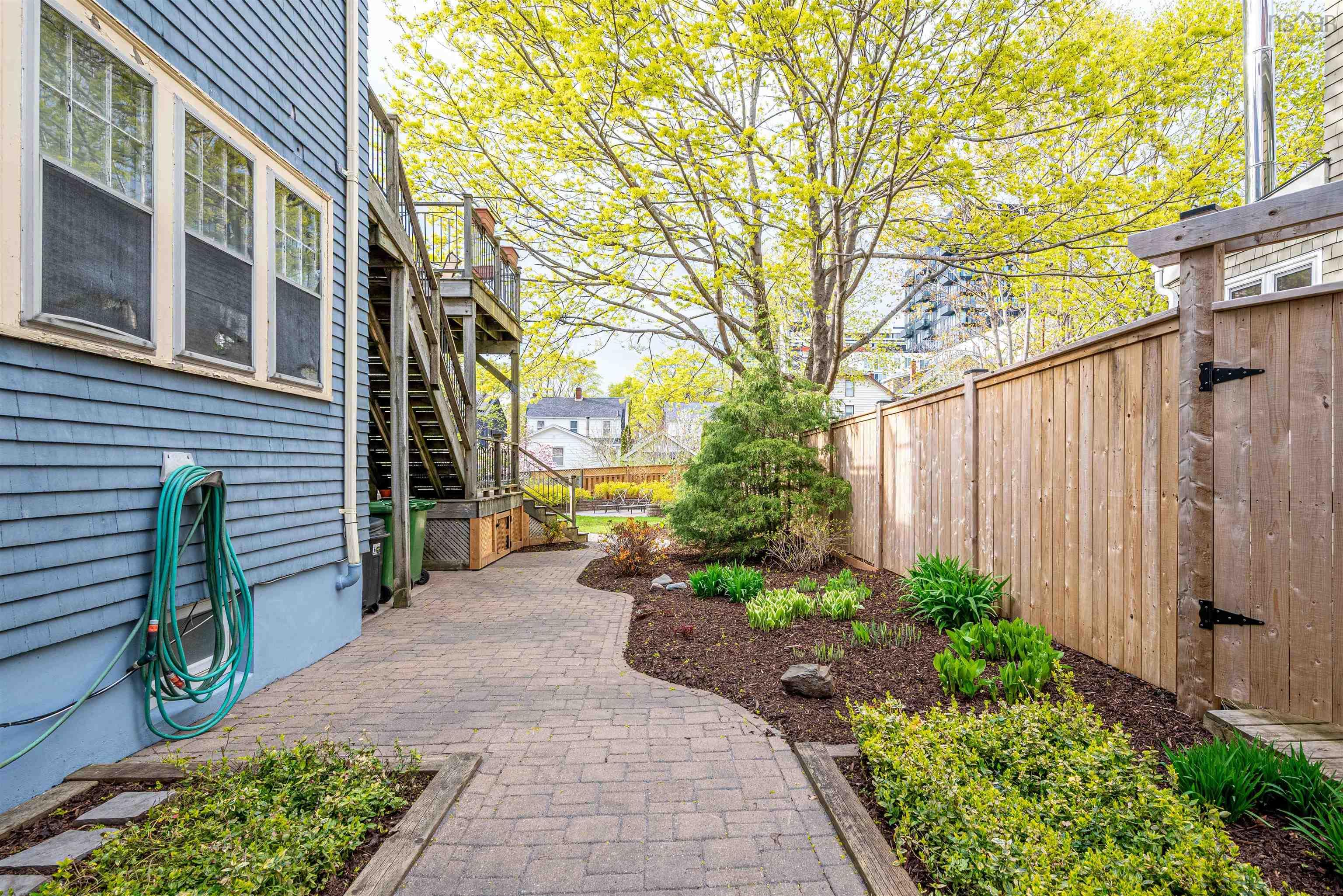 $1,369,900.00: 6041 Cherry Street, Halifax