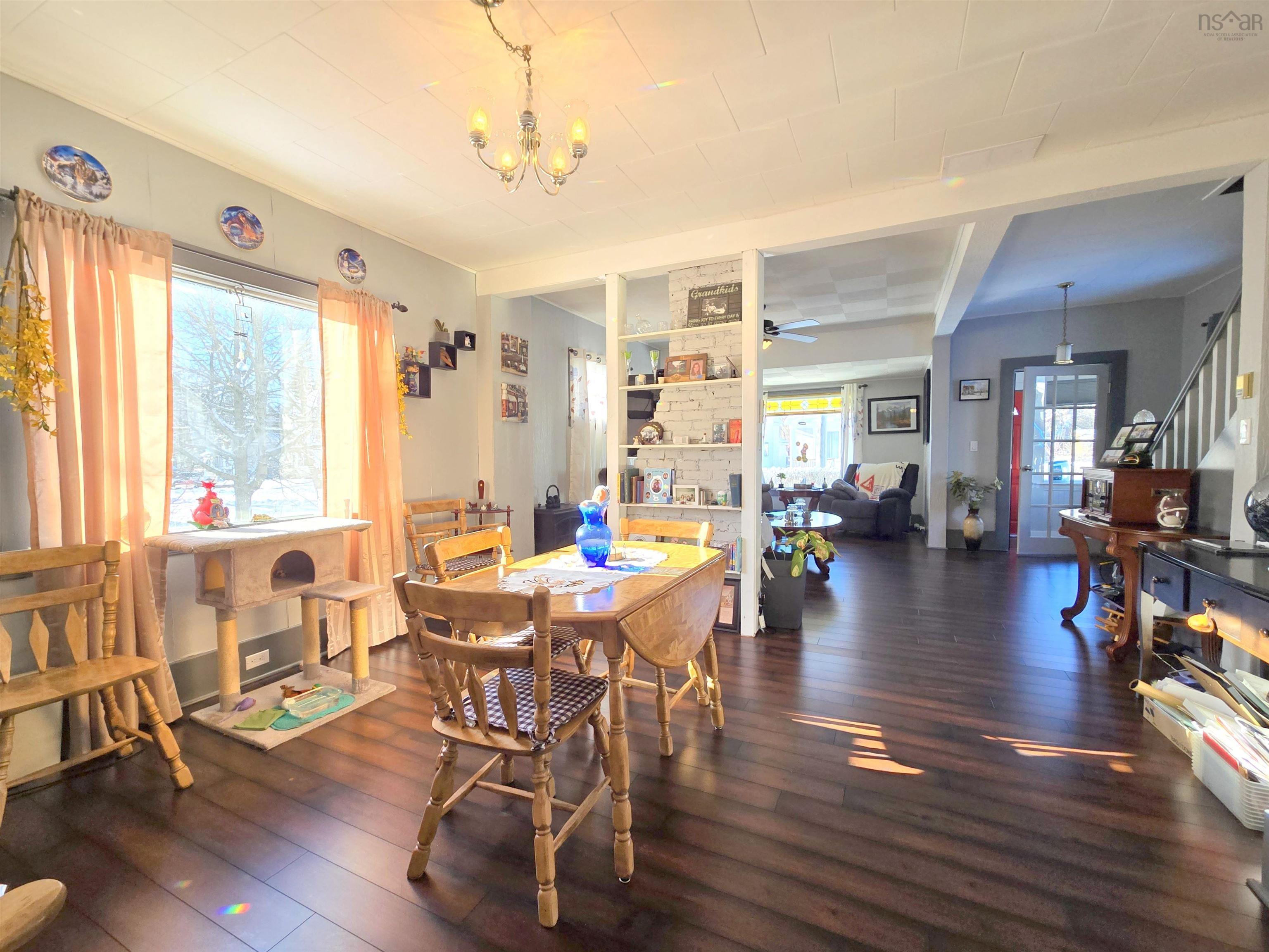 $249,900.00: 13 Belmont Street, Amherst