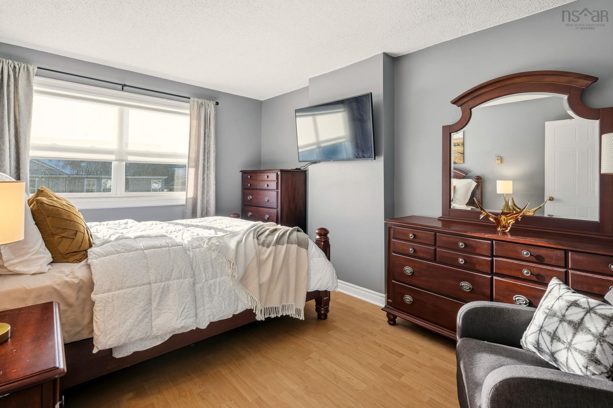 $439,900.00: 12 77 Collins Grove, Dartmouth