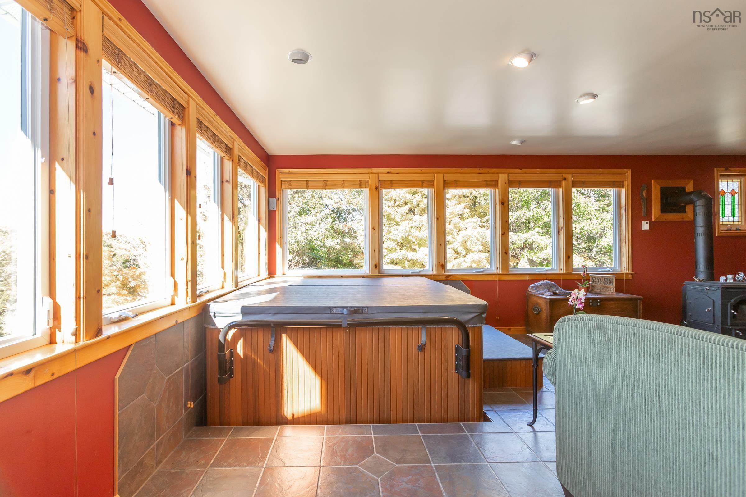 $899,000.00: 481 Chute Road, Bear River