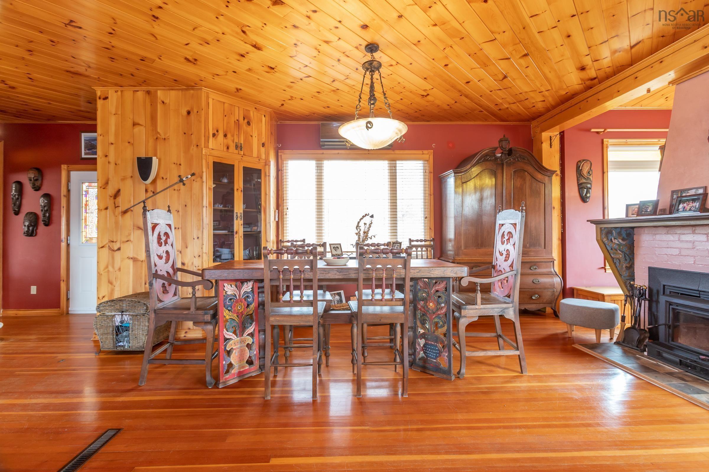 $899,000.00: 481 Chute Road, Bear River