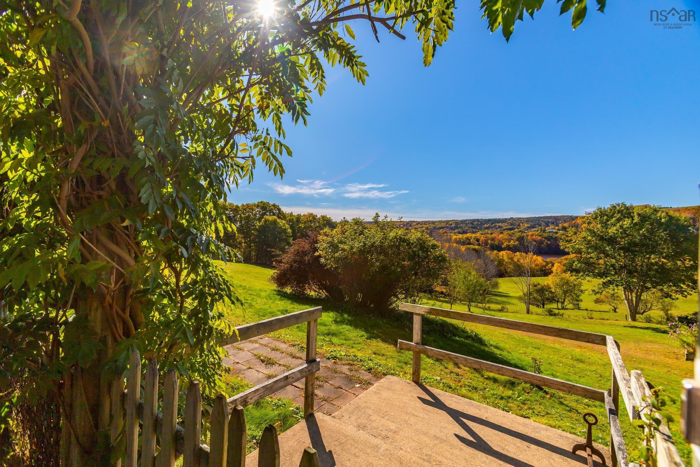 $899,000.00: 481 Chute Road, Bear River