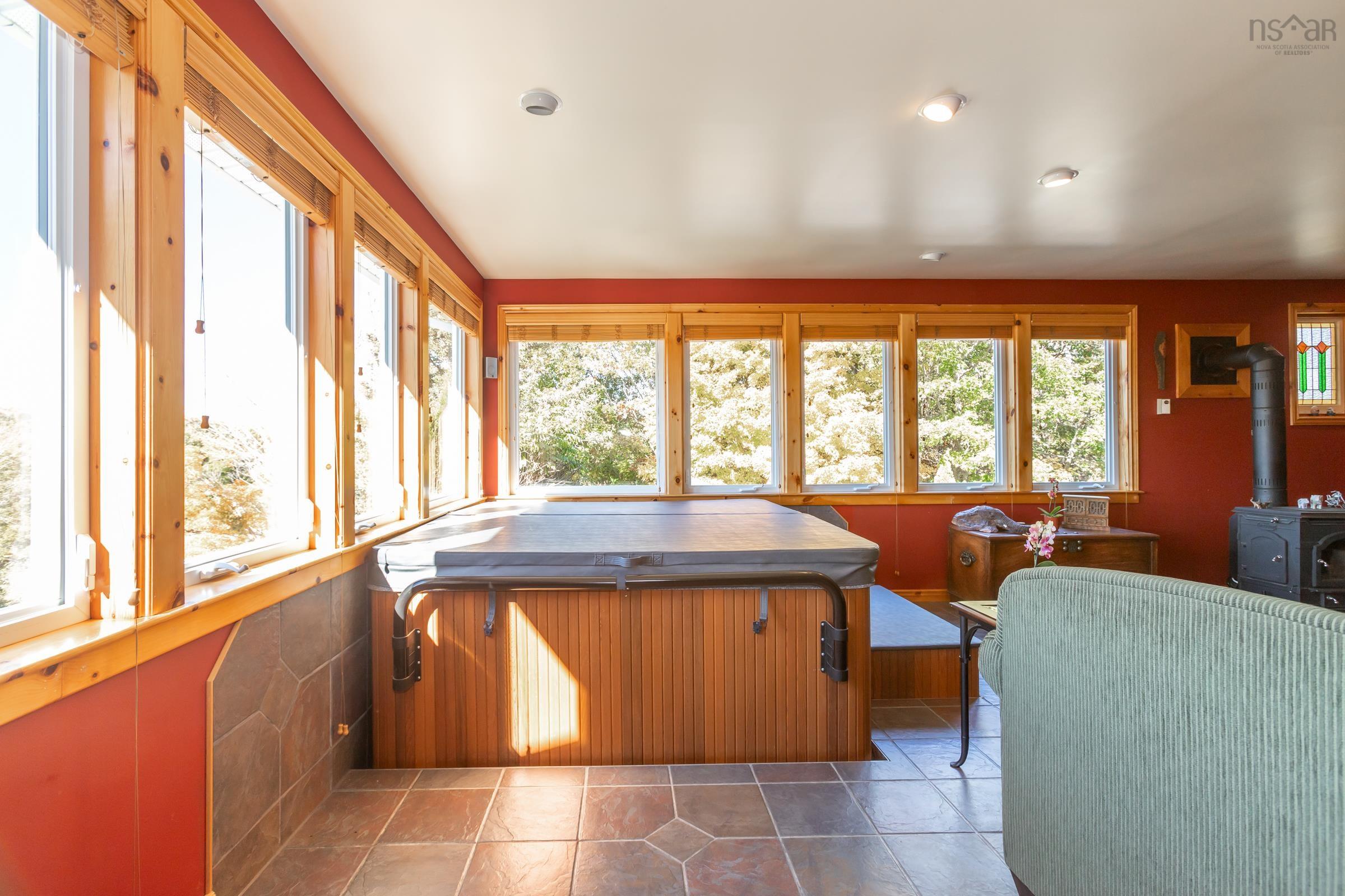 $899,000.00: 481 Chute Road, Bear River