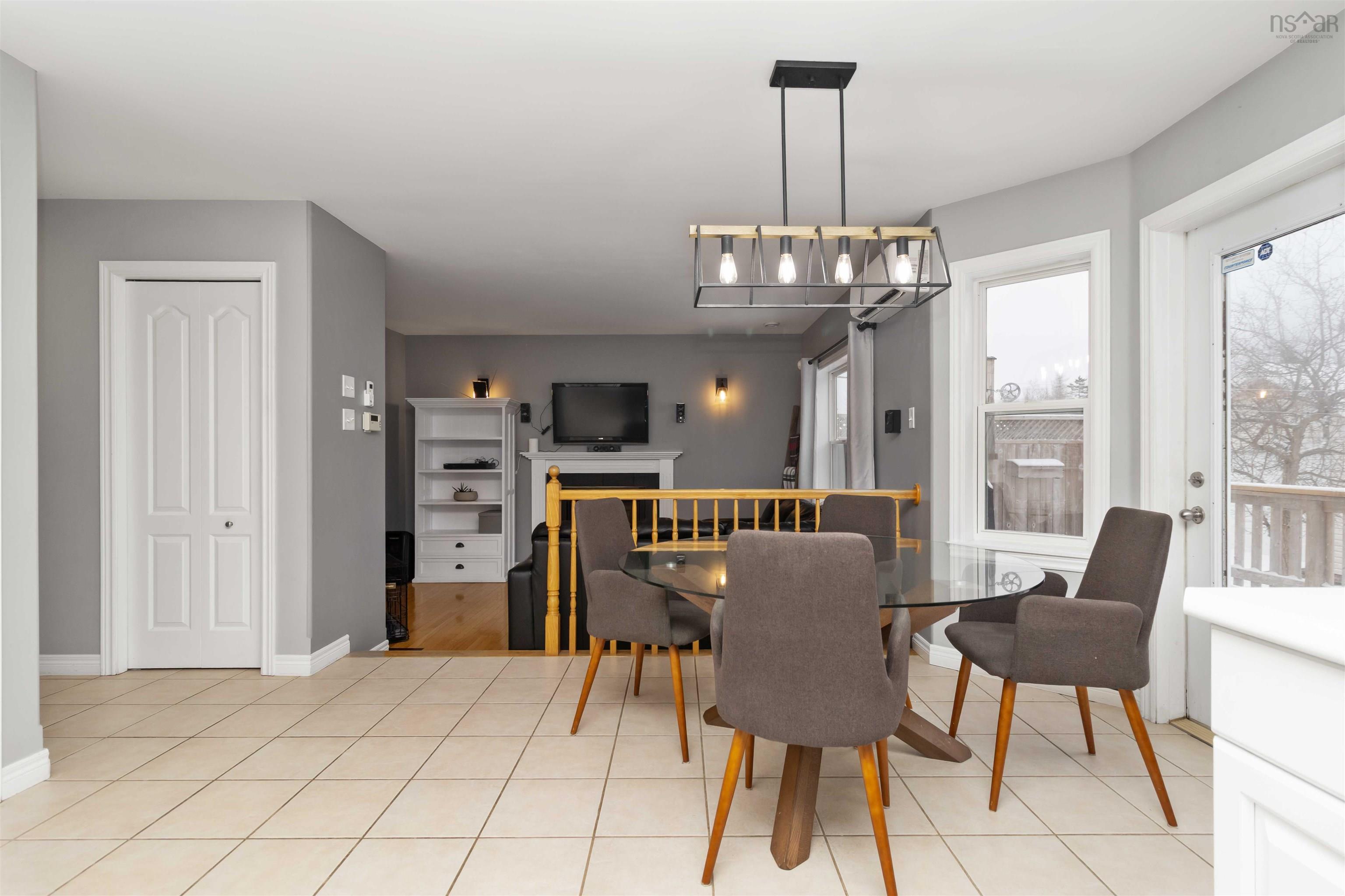 $675,000.00: 53 Pearl Drive, Cole Harbour