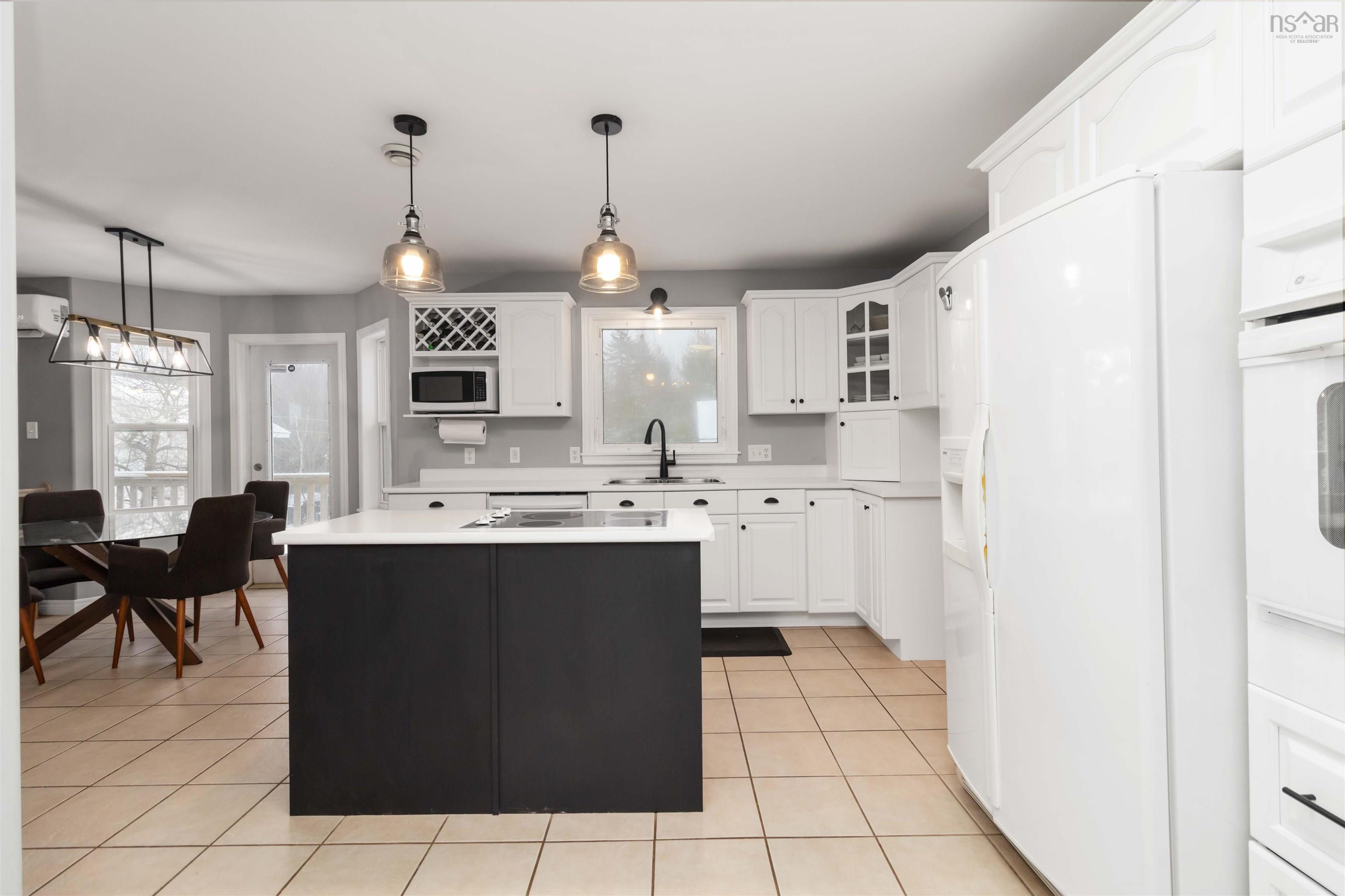 $675,000.00: 53 Pearl Drive, Cole Harbour