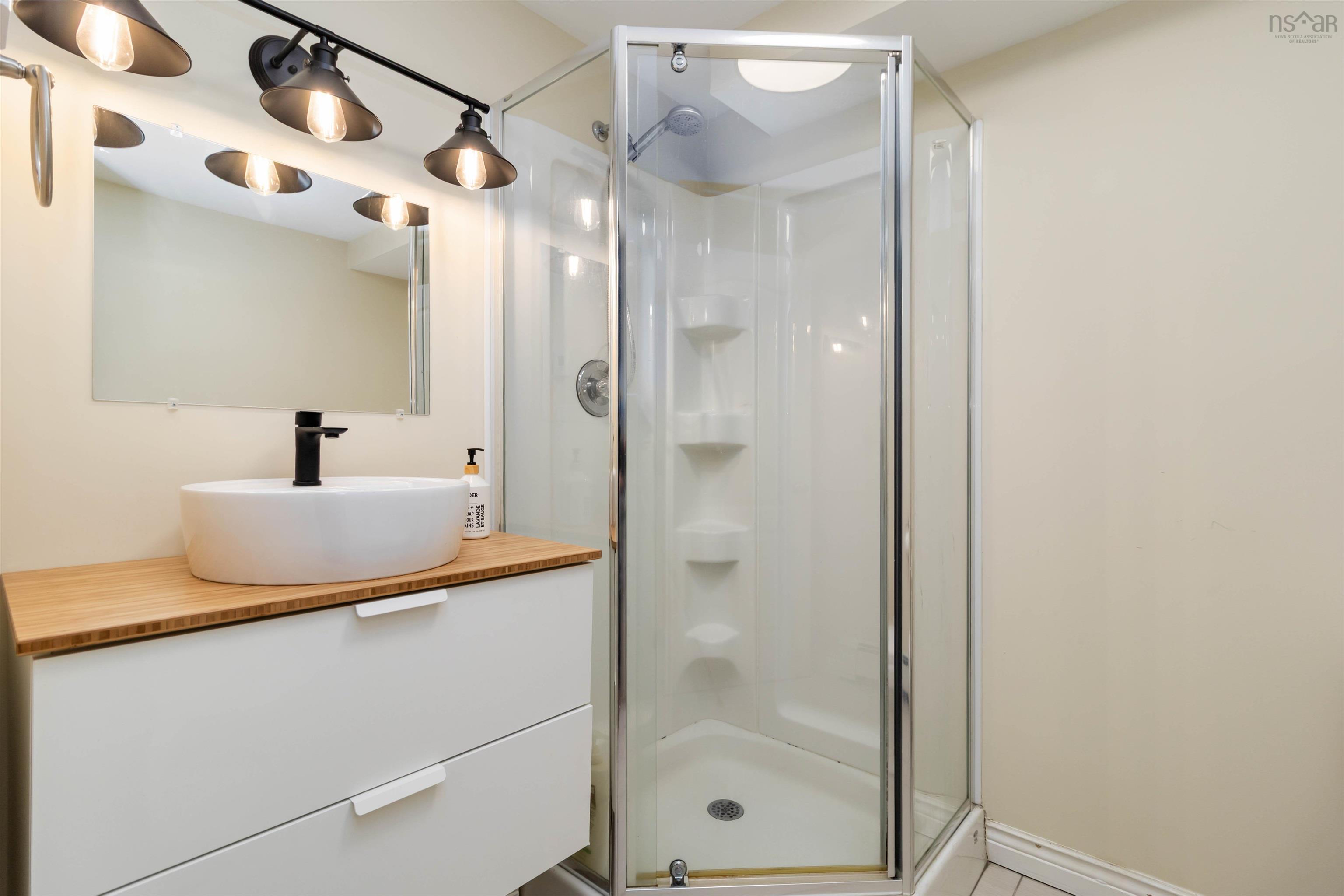 $675,000.00: 53 Pearl Drive, Cole Harbour