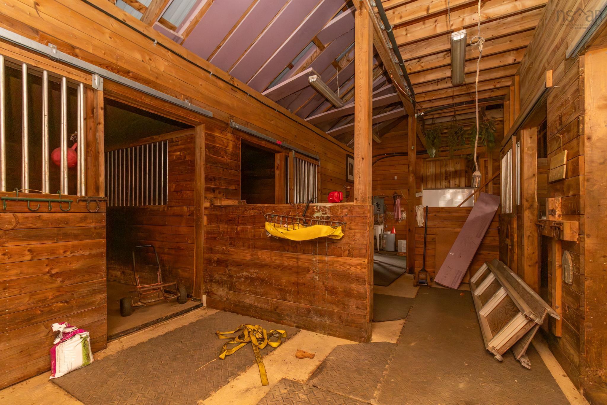 $599,000.00: 3636 Highway 340, Carleton