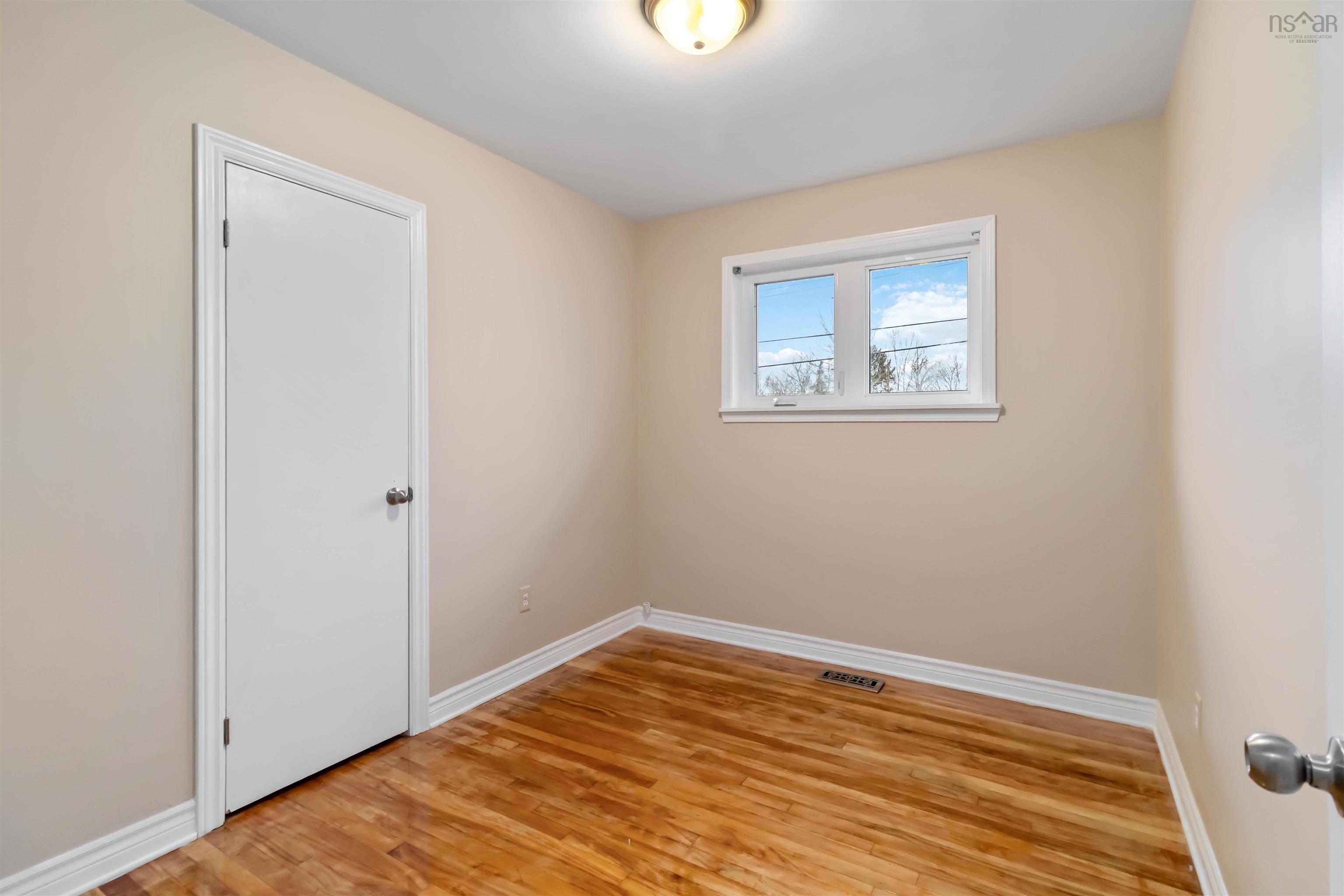 $624,900.00: 16 Pauline Crescent, Dartmouth