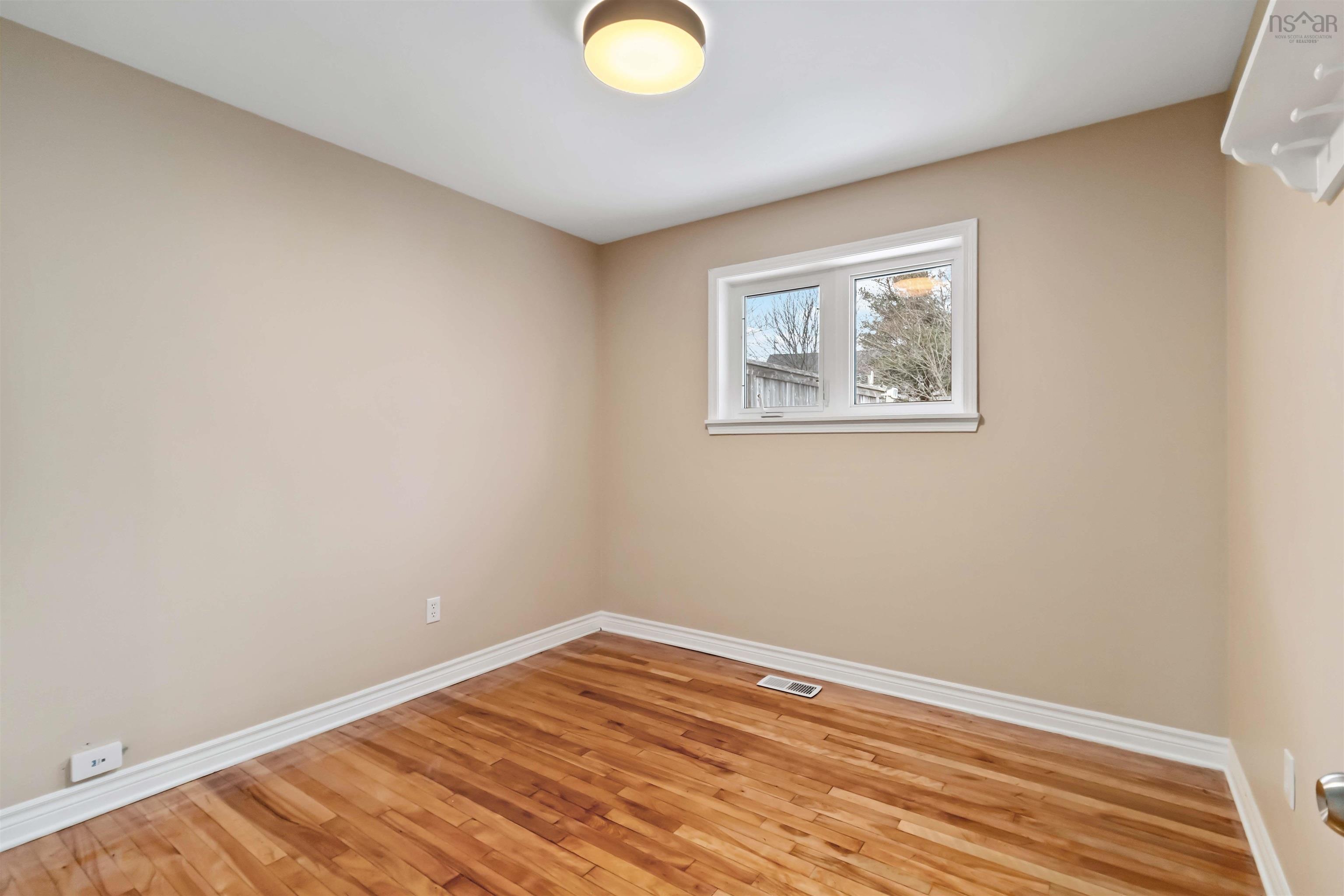 $624,900.00: 16 Pauline Crescent, Dartmouth