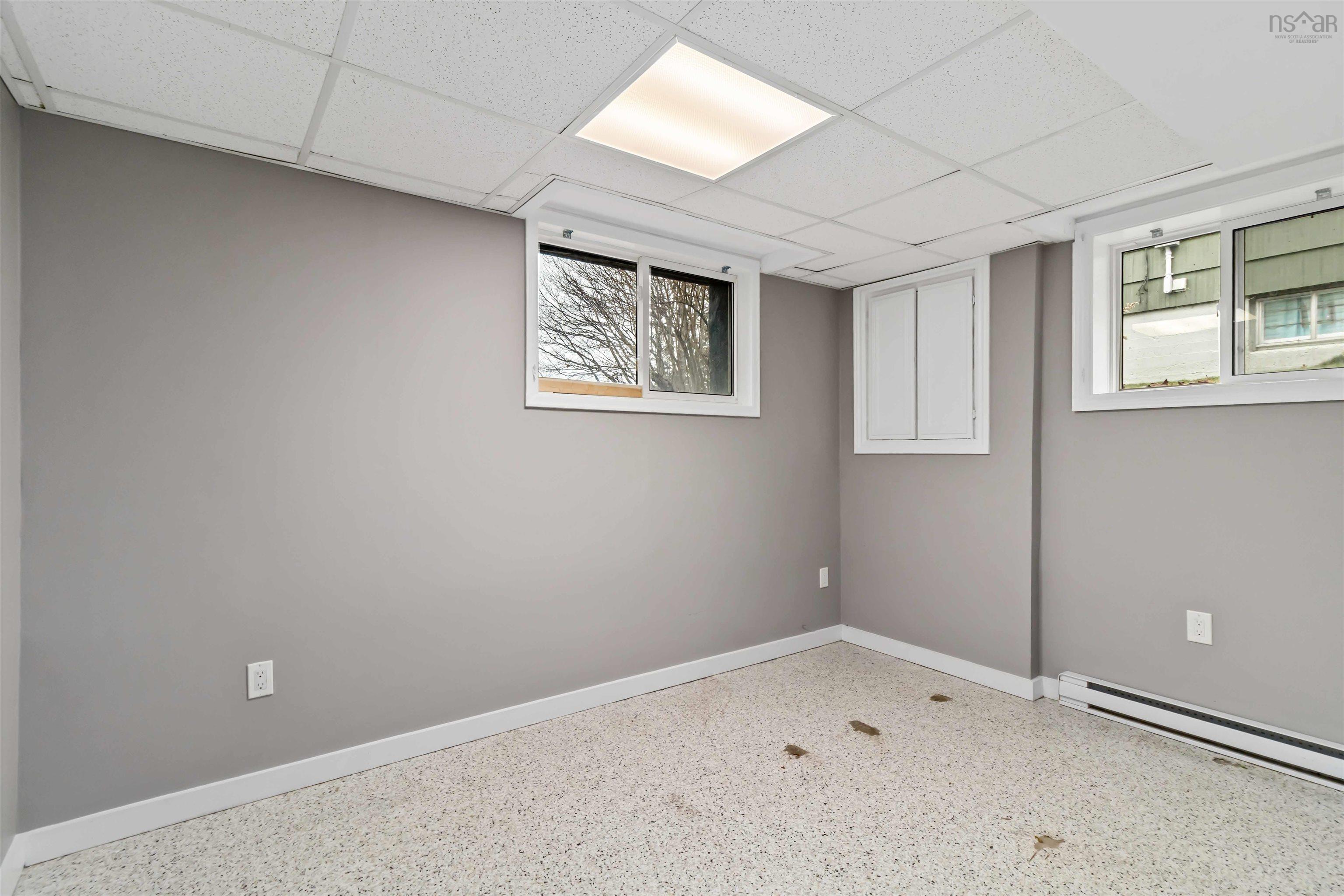 $624,900.00: 16 Pauline Crescent, Dartmouth