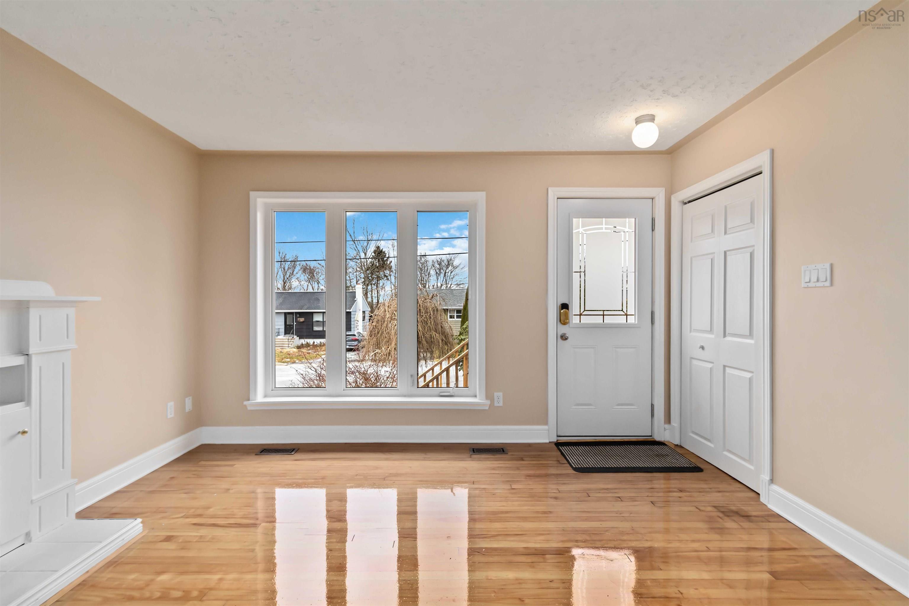 $624,900.00: 16 Pauline Crescent, Dartmouth