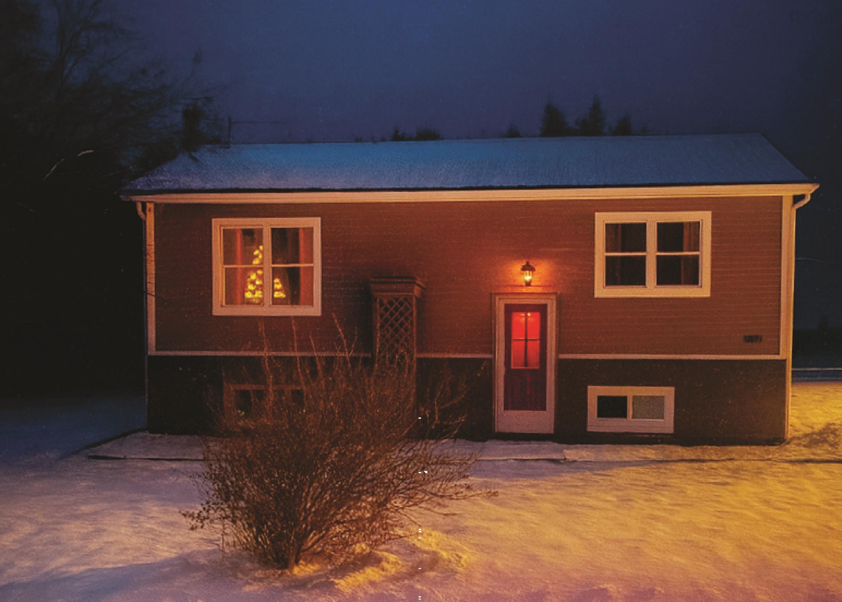 $329,900.00: 571 Burntcoat Road, Burntcoat