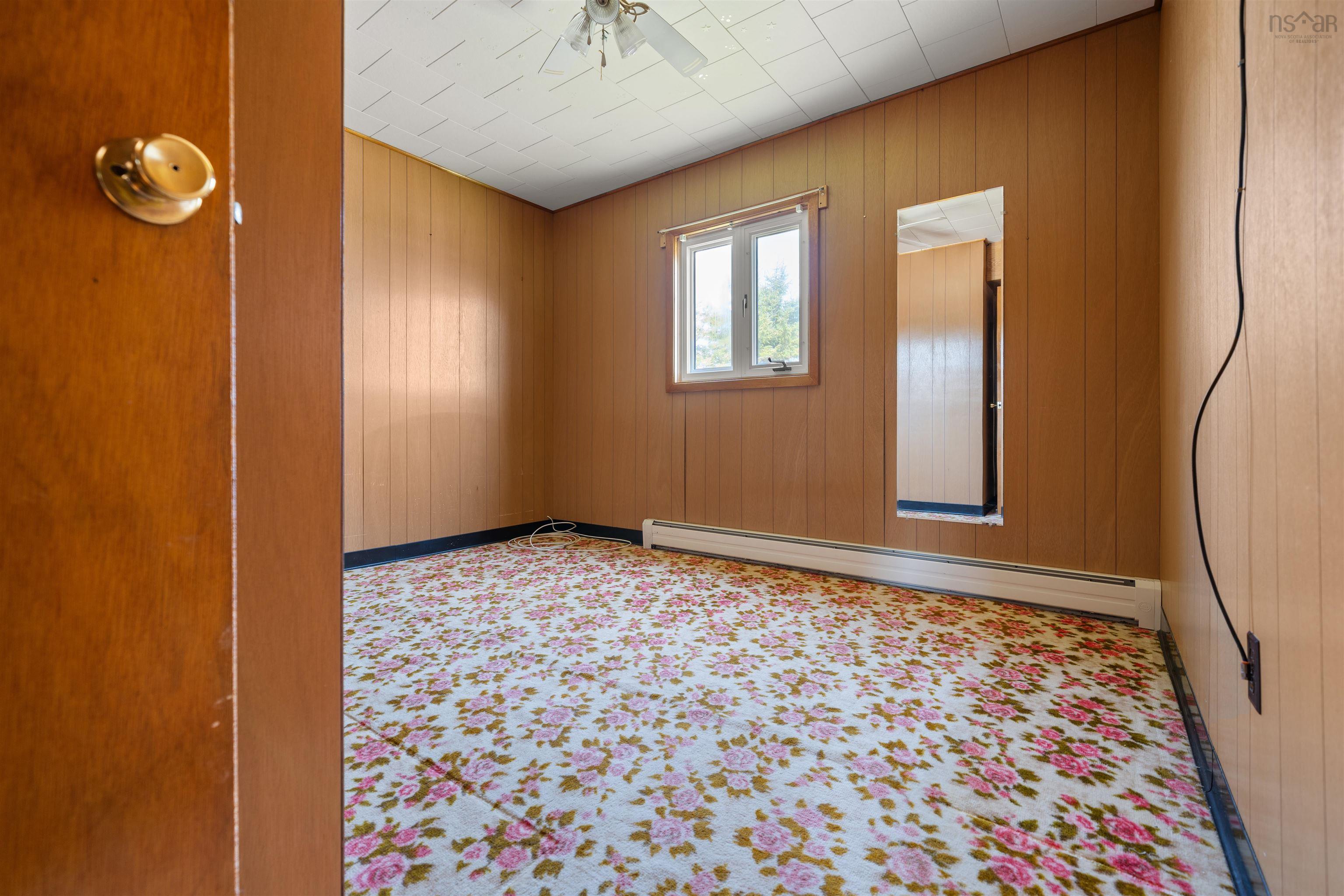 $329,900.00: 571 Burntcoat Road, Burntcoat