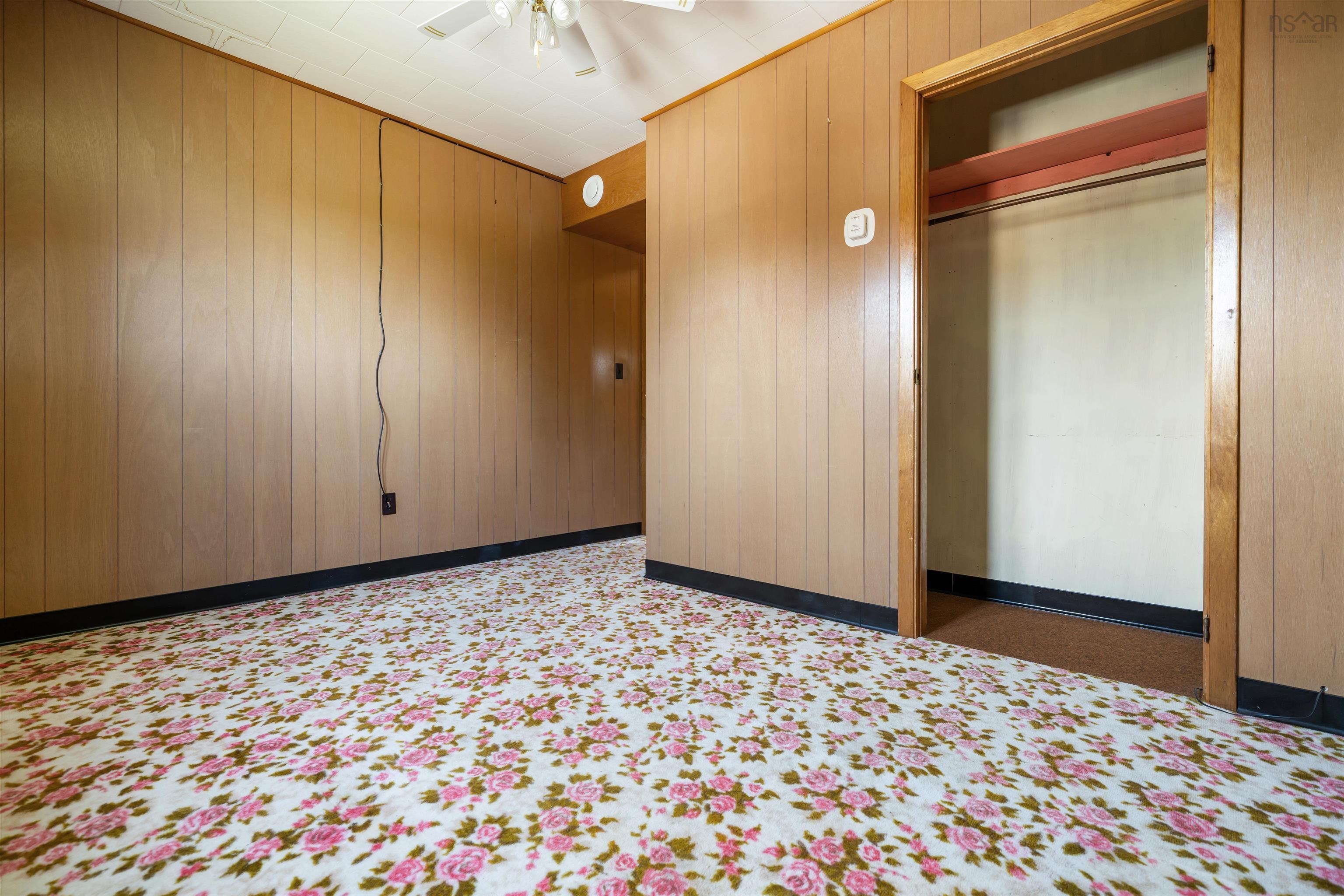 $329,900.00: 571 Burntcoat Road, Burntcoat