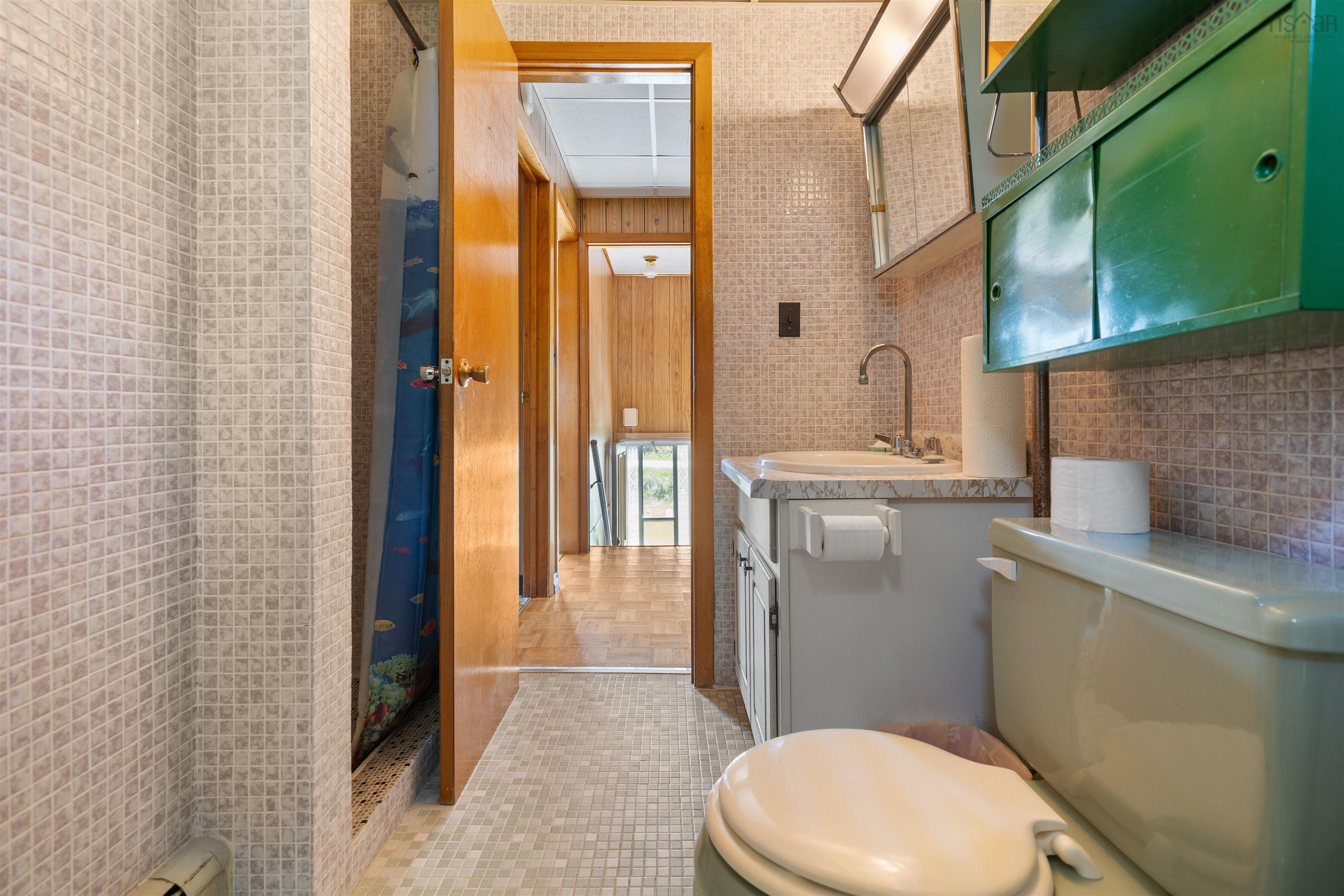 $329,900.00: 571 Burntcoat Road, Burntcoat