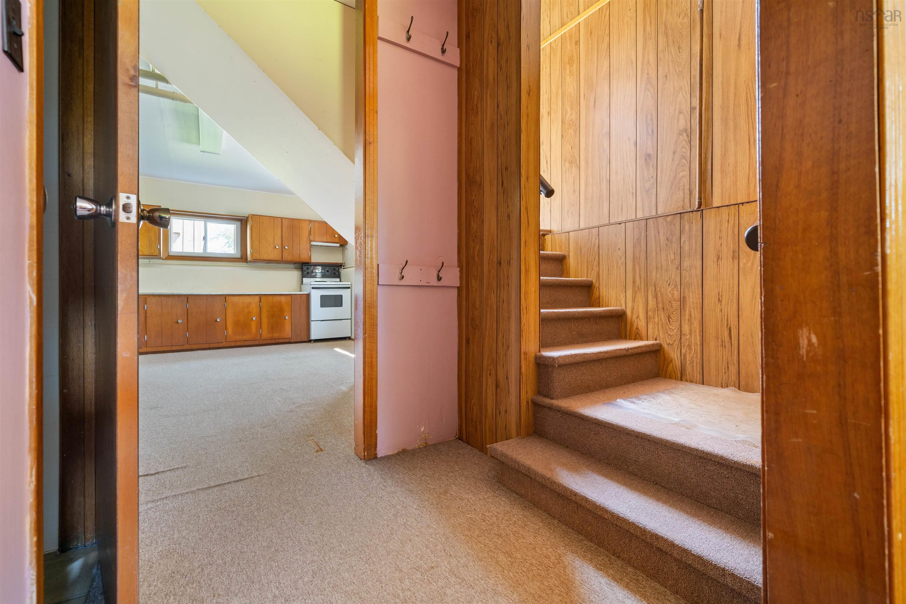 $329,900.00: 571 Burntcoat Road, Burntcoat