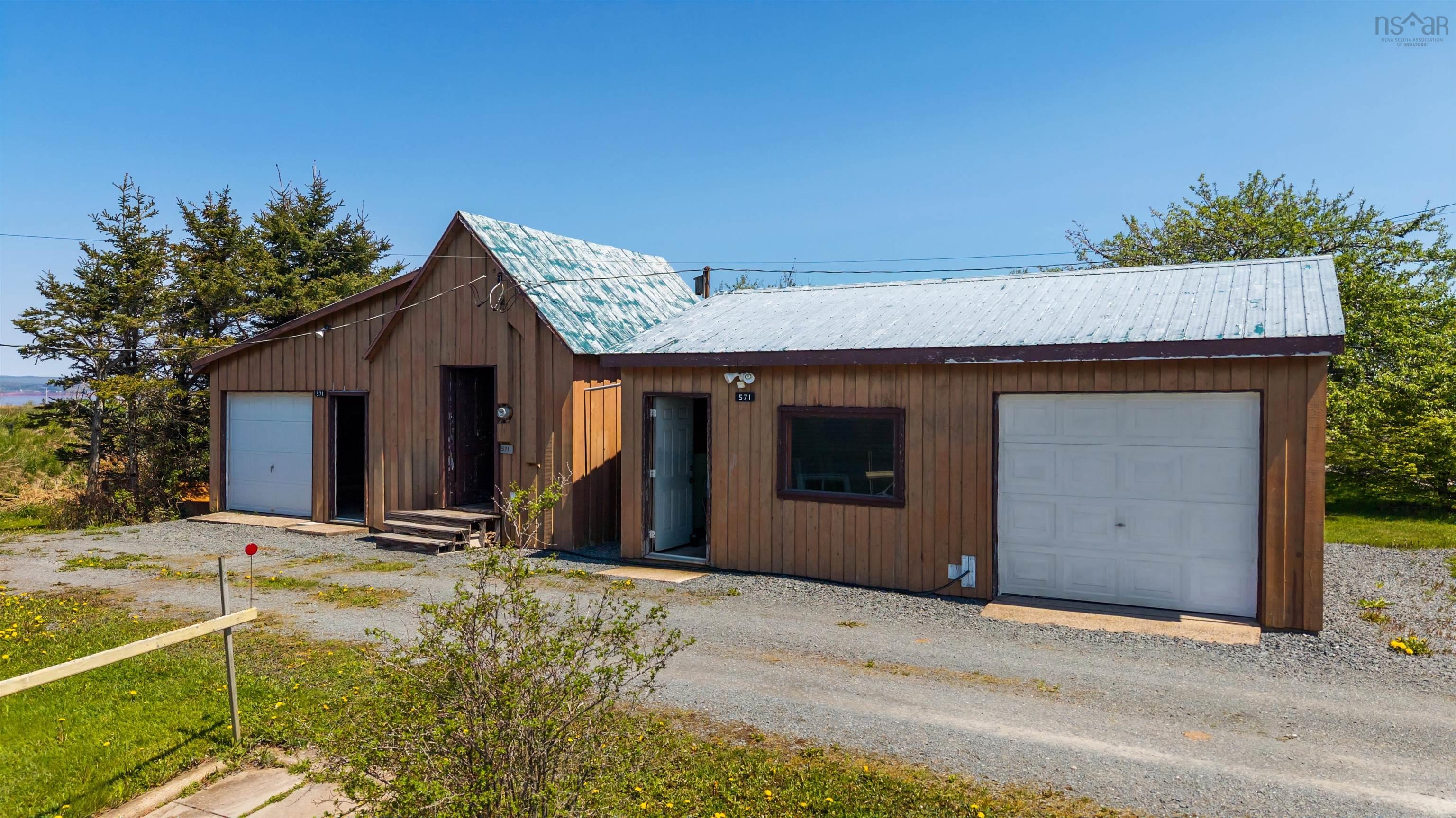 $329,900.00: 571 Burntcoat Road, Burntcoat