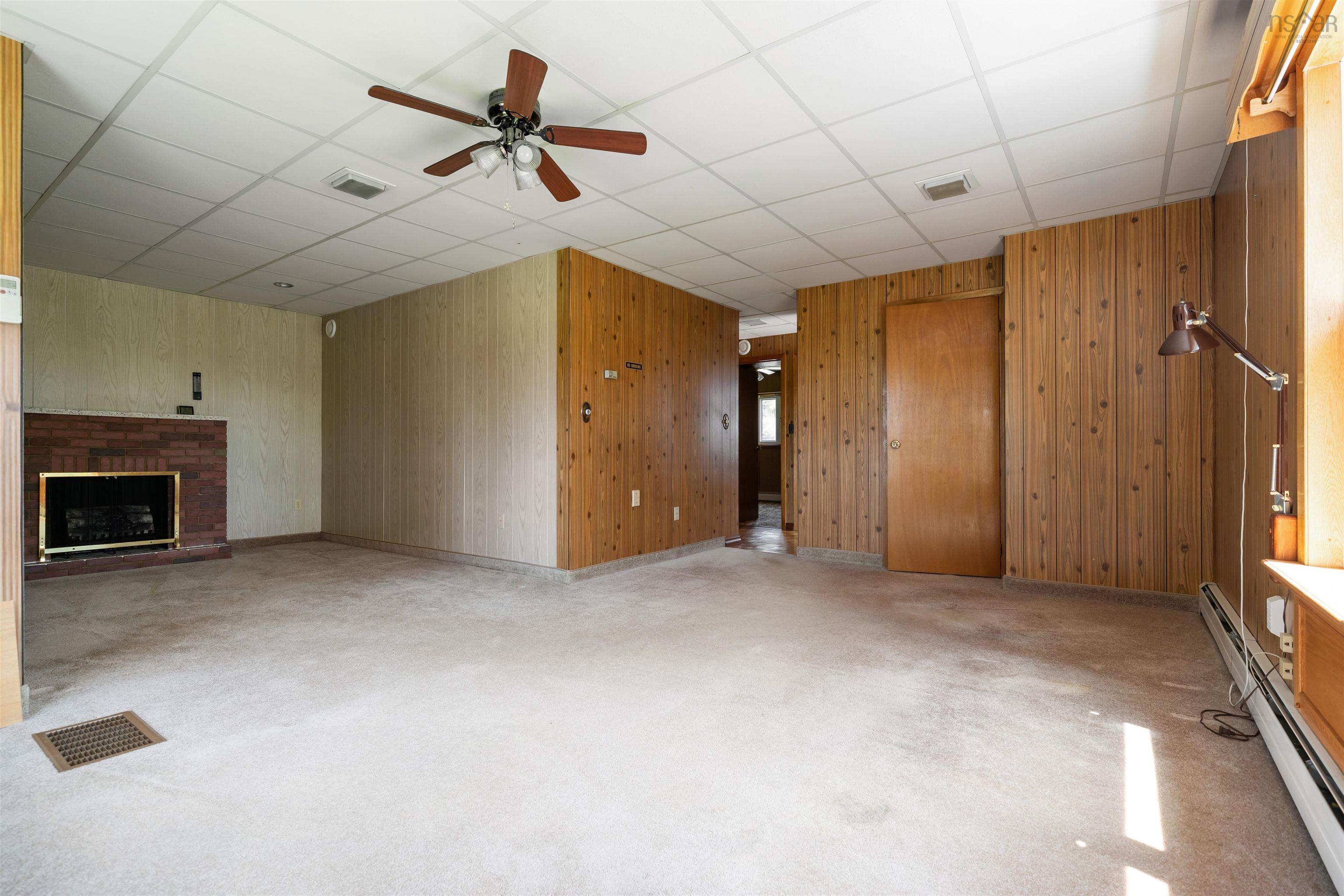 $329,900.00: 571 Burntcoat Road, Burntcoat