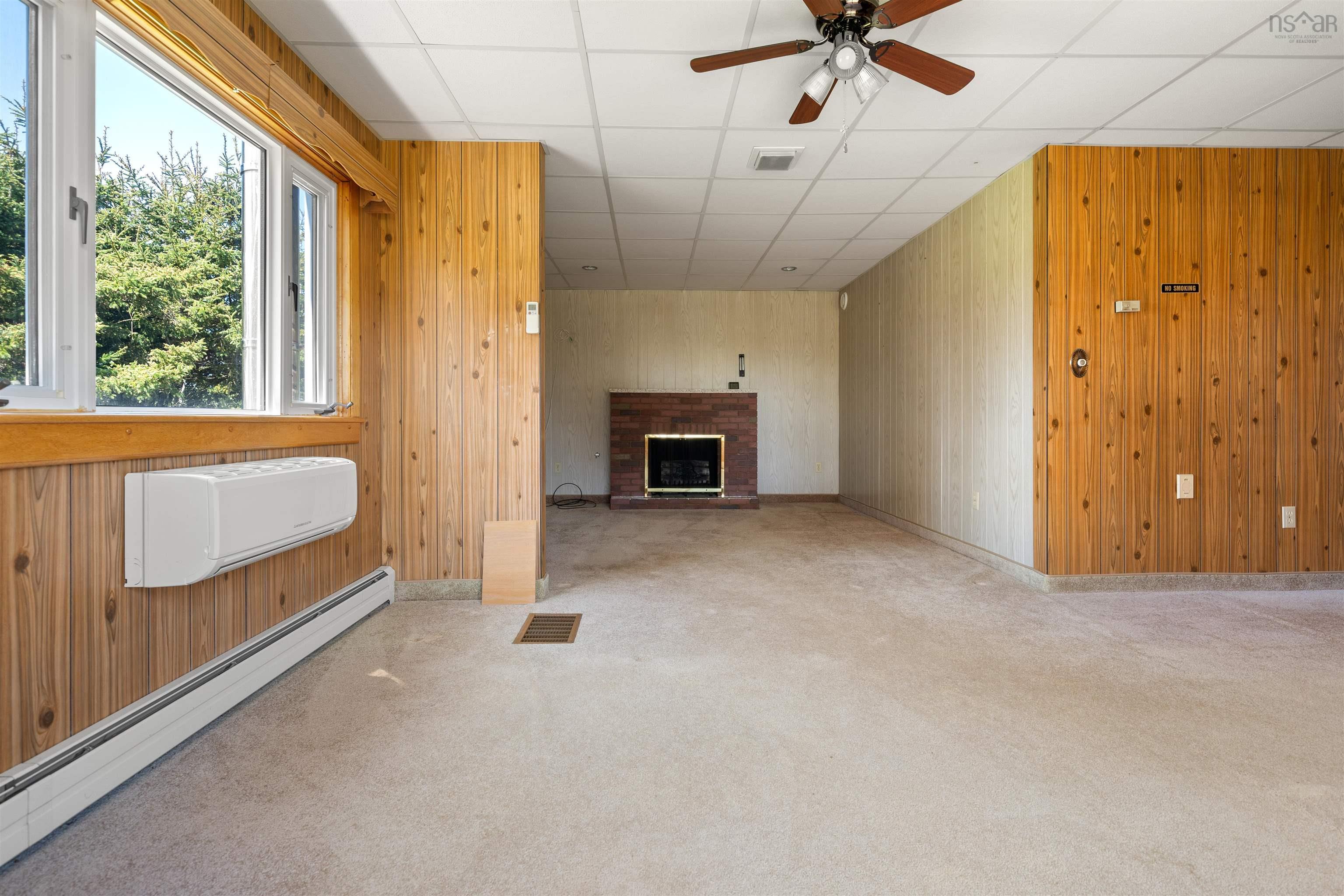 $329,900.00: 571 Burntcoat Road, Burntcoat