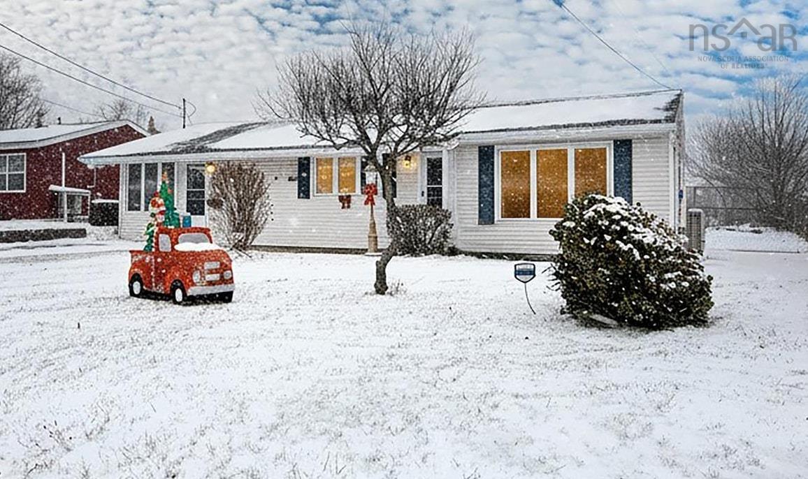 5 Rannoch Road, Dartmouth, NS (MLS® 202529208)