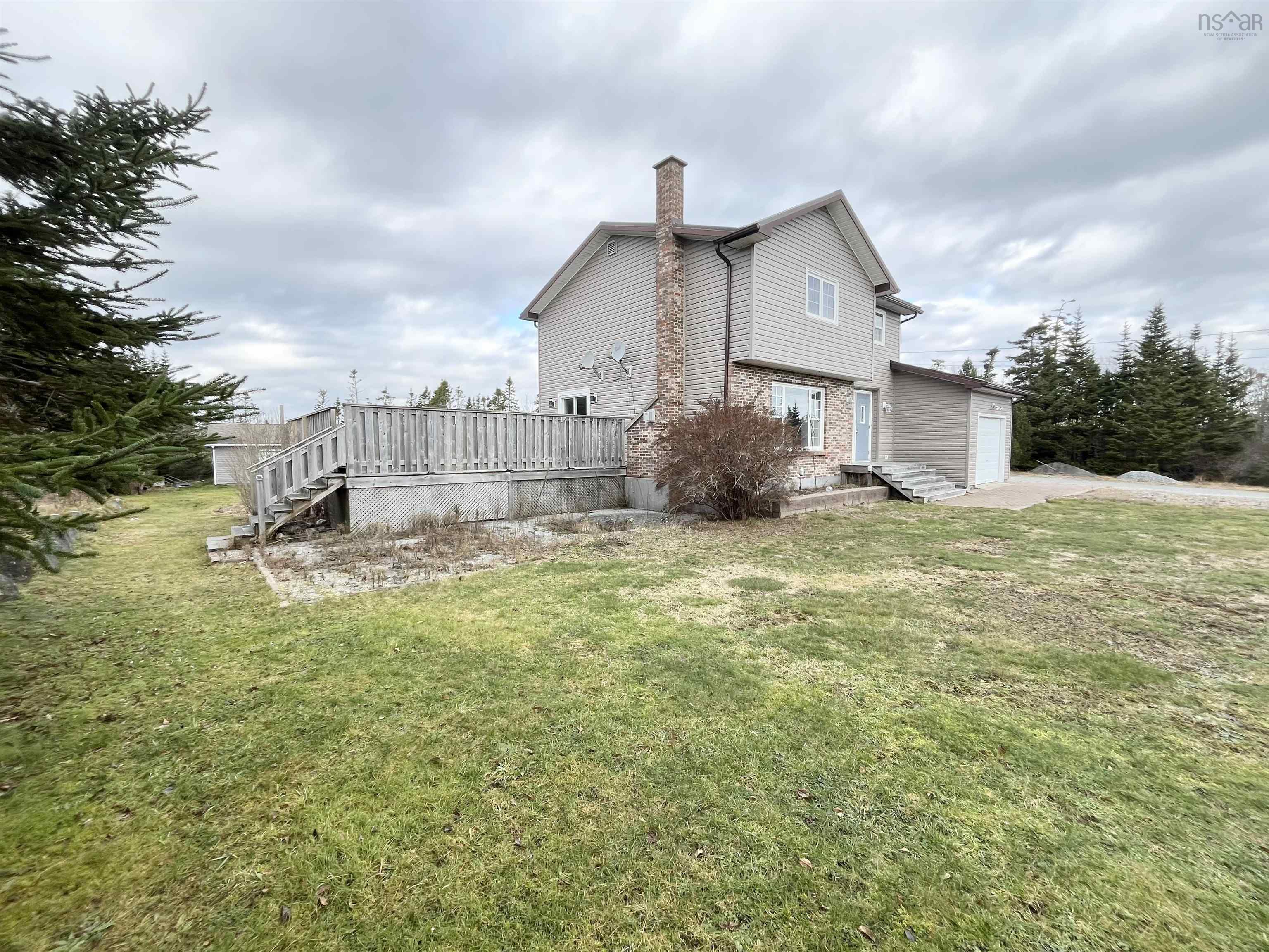 $410,000.00: 472 Centreville South Side Road, South Side