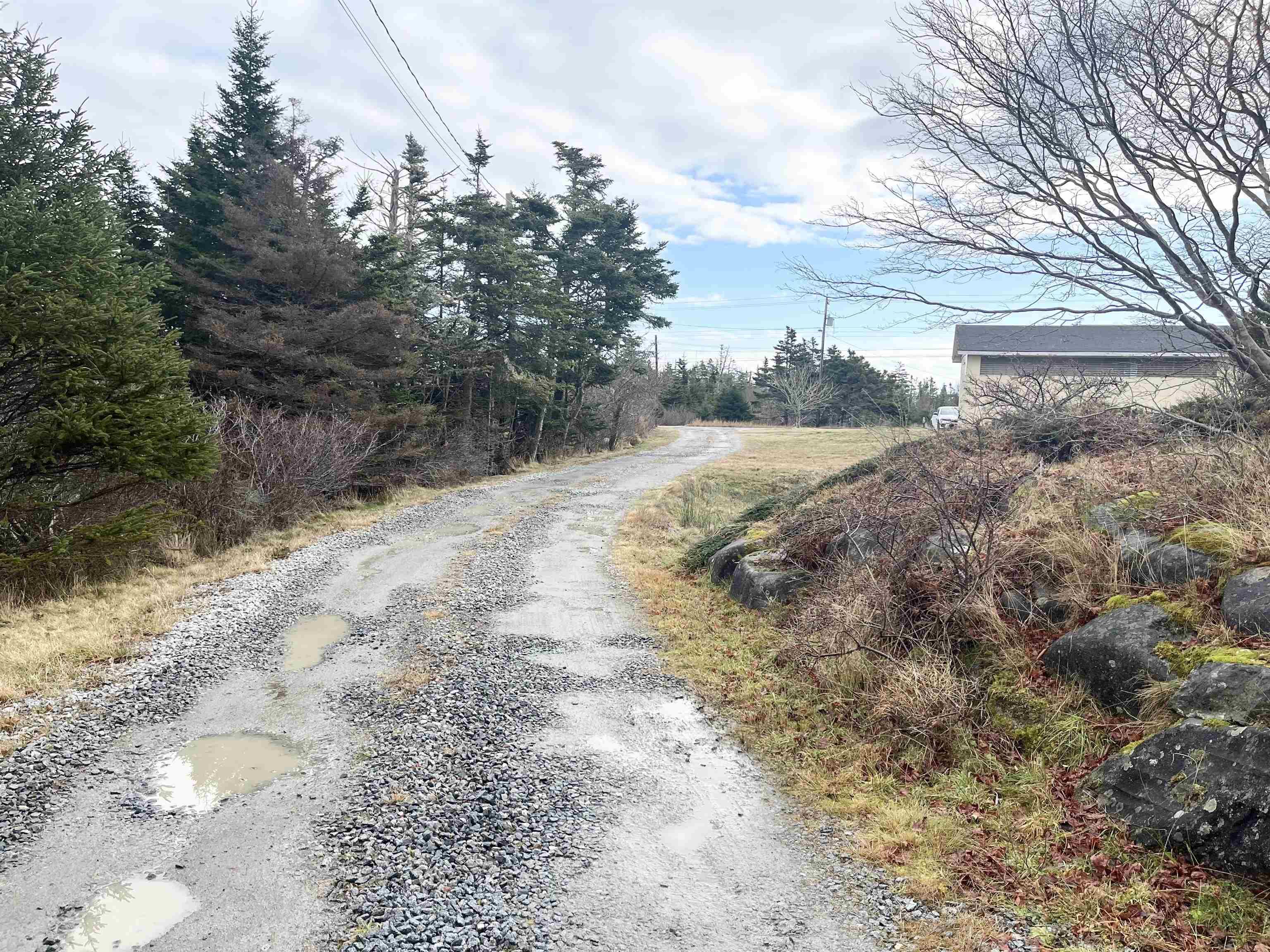 $410,000.00: 472 Centreville South Side Road, South Side